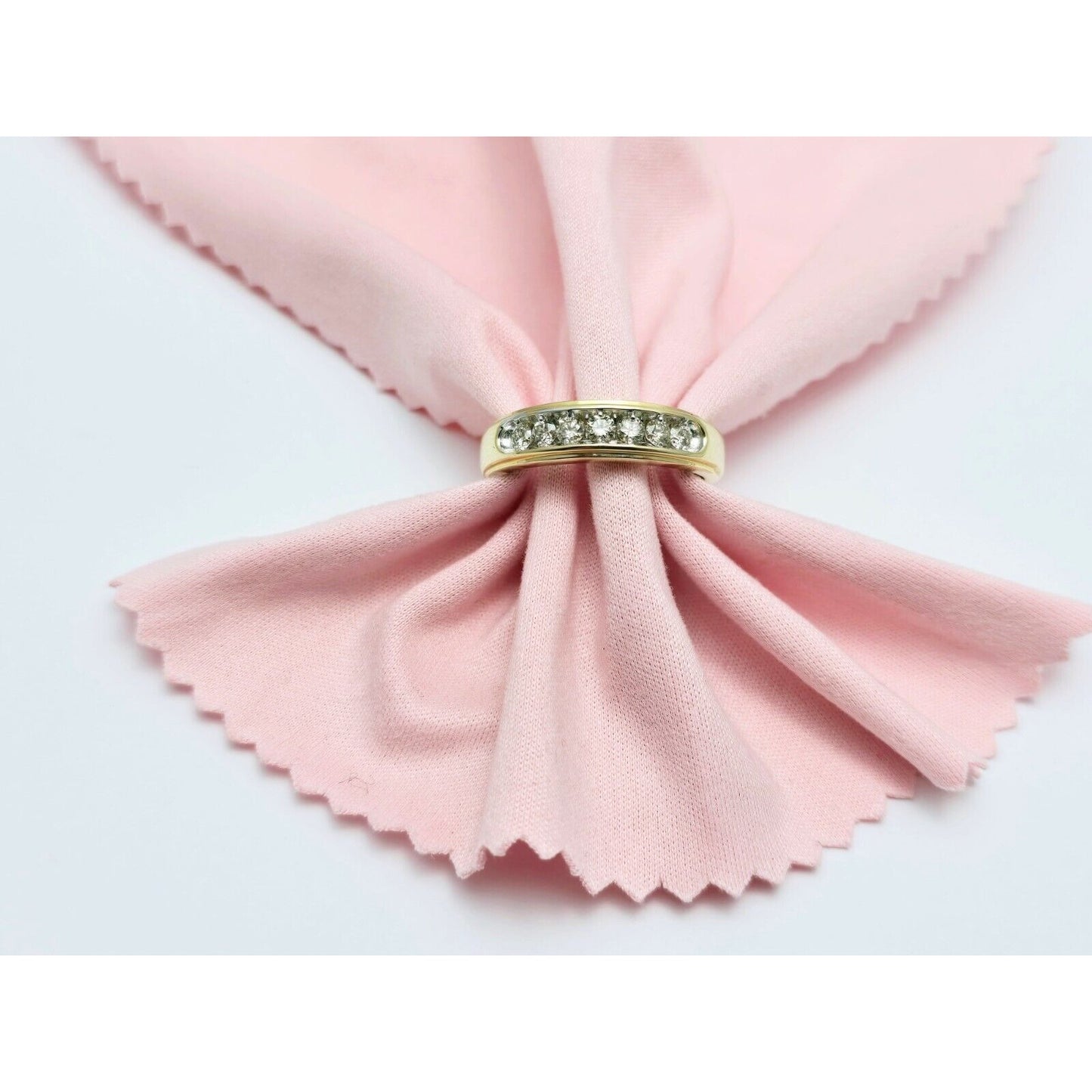 10K Yellow Gold Single Row 7 Diamond Wedding Band Ring