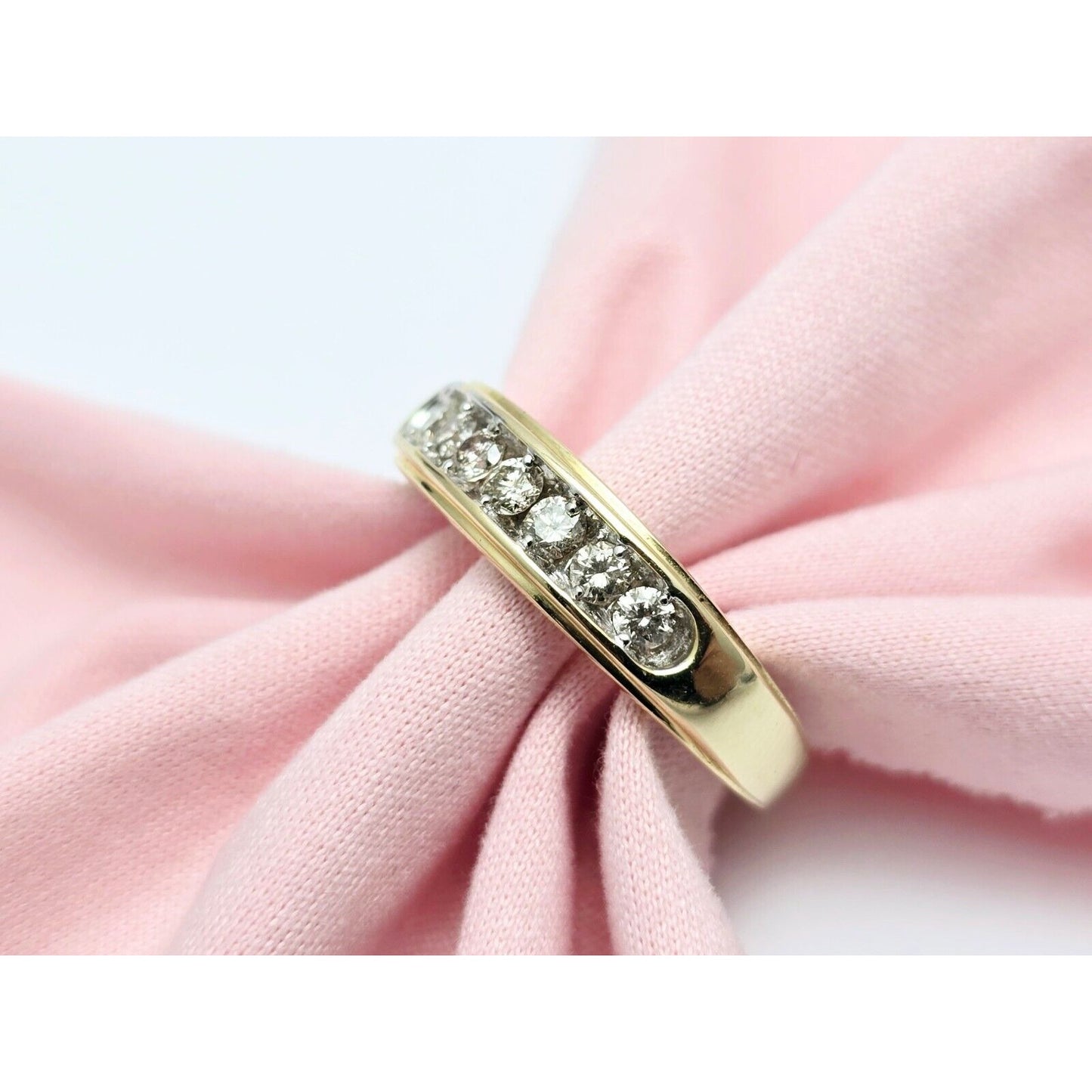 10K Yellow Gold Single Row 7 Diamond Wedding Band Ring