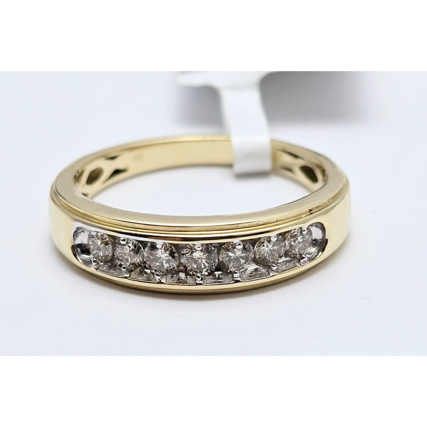 10K Yellow Gold Single Row 7 Diamond Wedding Band Ring