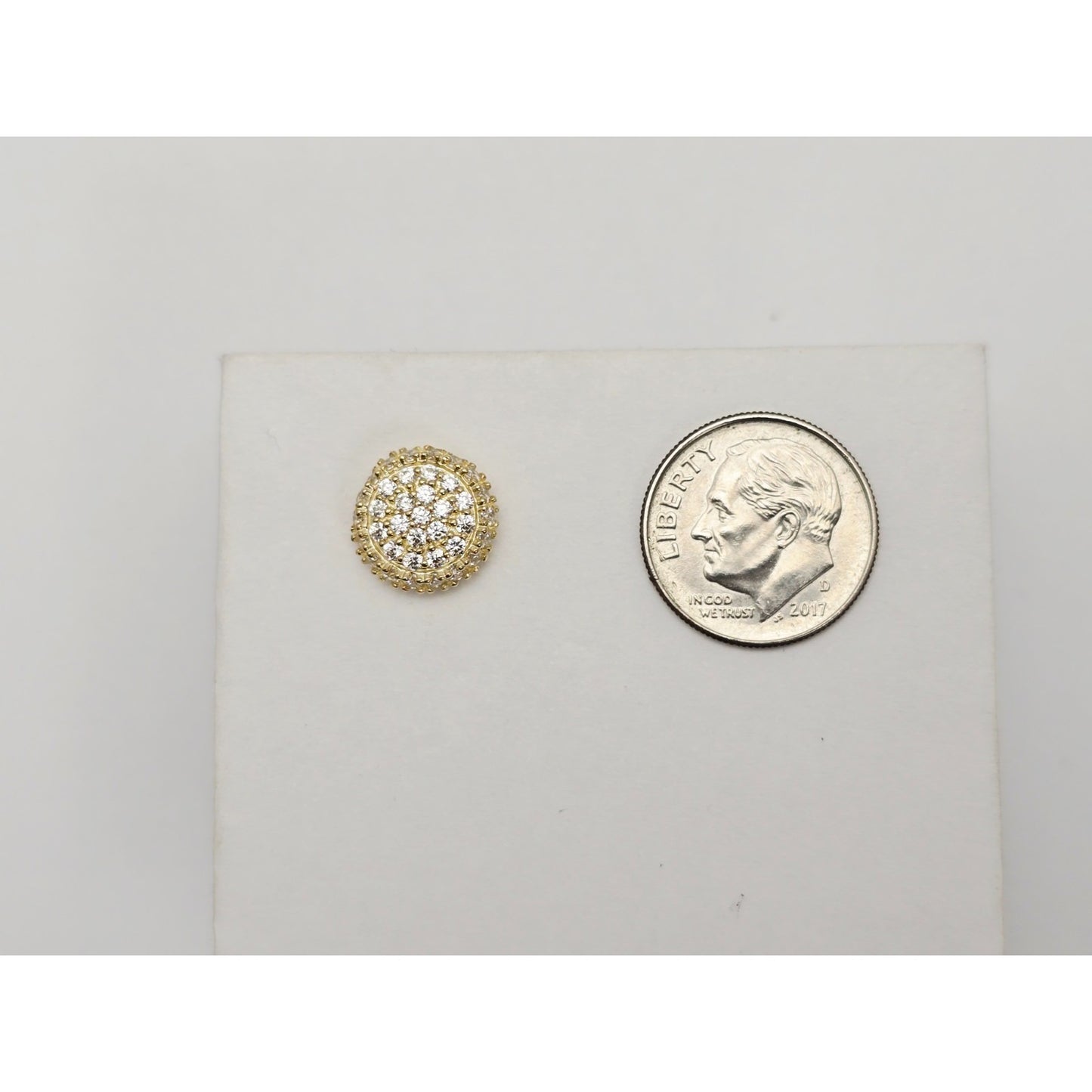 Single 10K Yellow Gold Round Shaped CZ Stud Earring