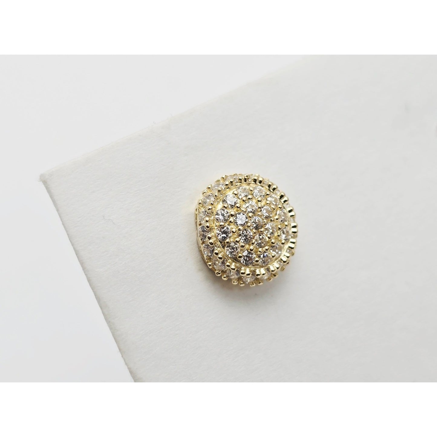 Single 10K Yellow Gold Round Shaped CZ Stud Earring