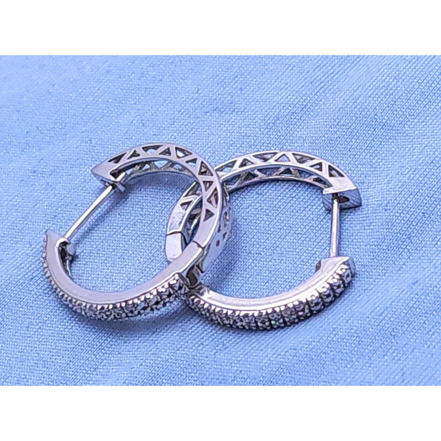 10K White Gold Small Round Diamond Hinged Hoop Earrings