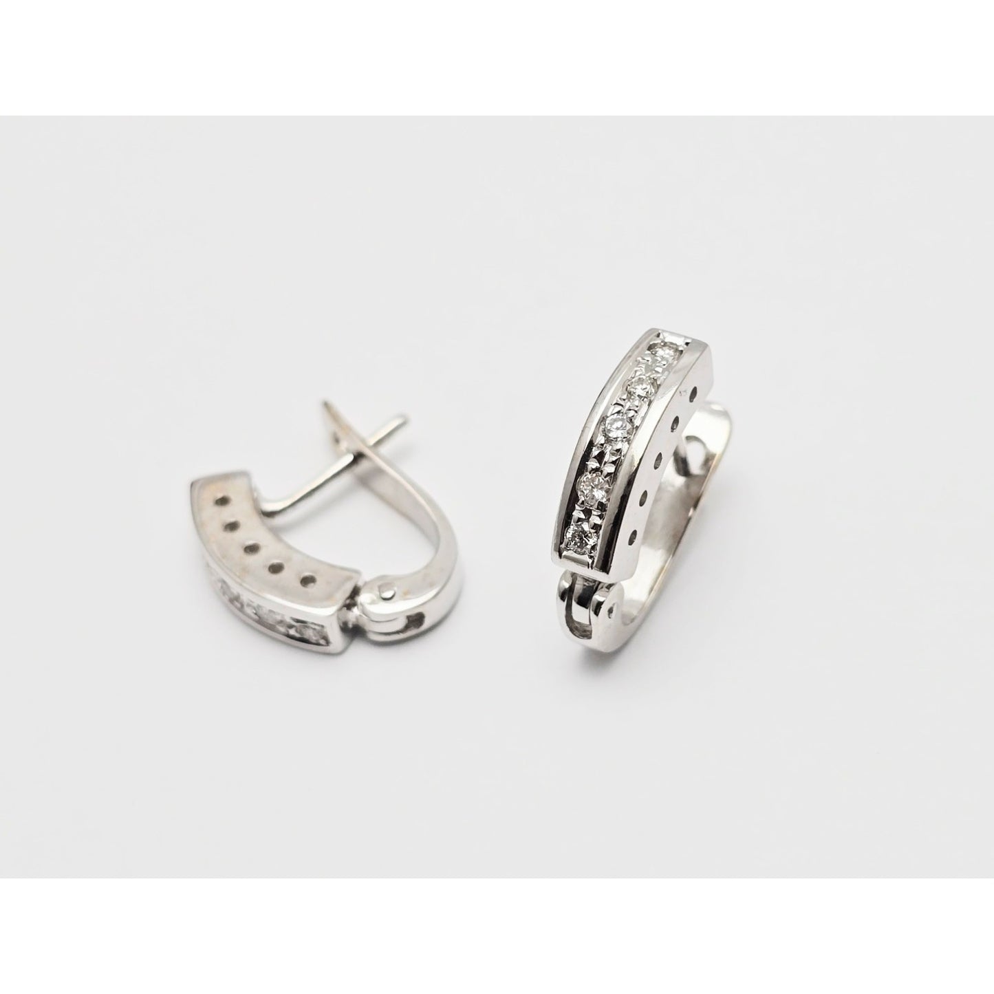 14K White Gold Round Cut Diamond Hinged Half Hoop Earrings