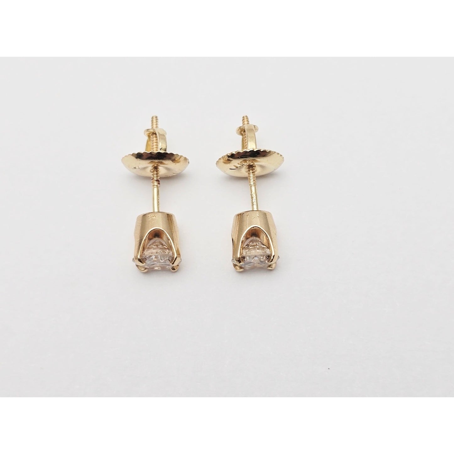 14K Yellow Gold Diamond Stud Earrings 0.66 TCW