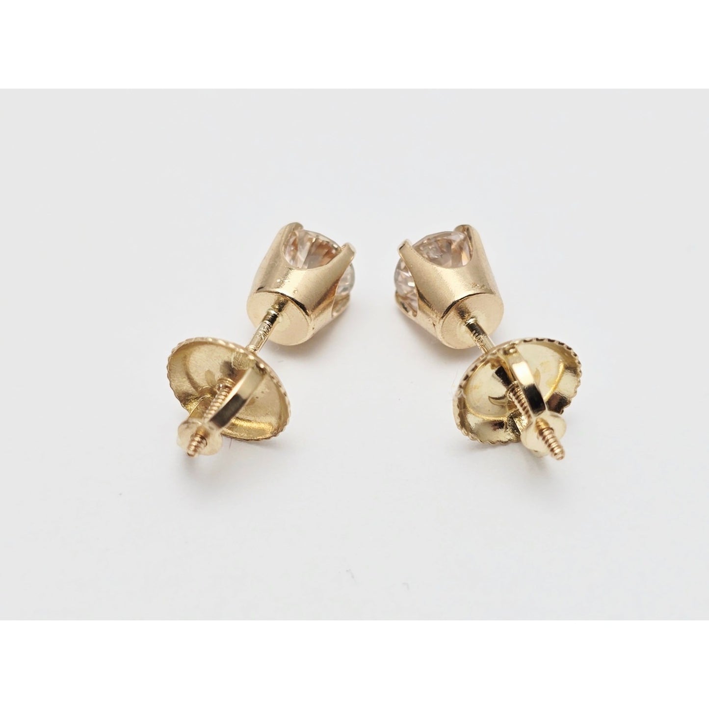 14K Yellow Gold Diamond Stud Earrings 0.66 TCW