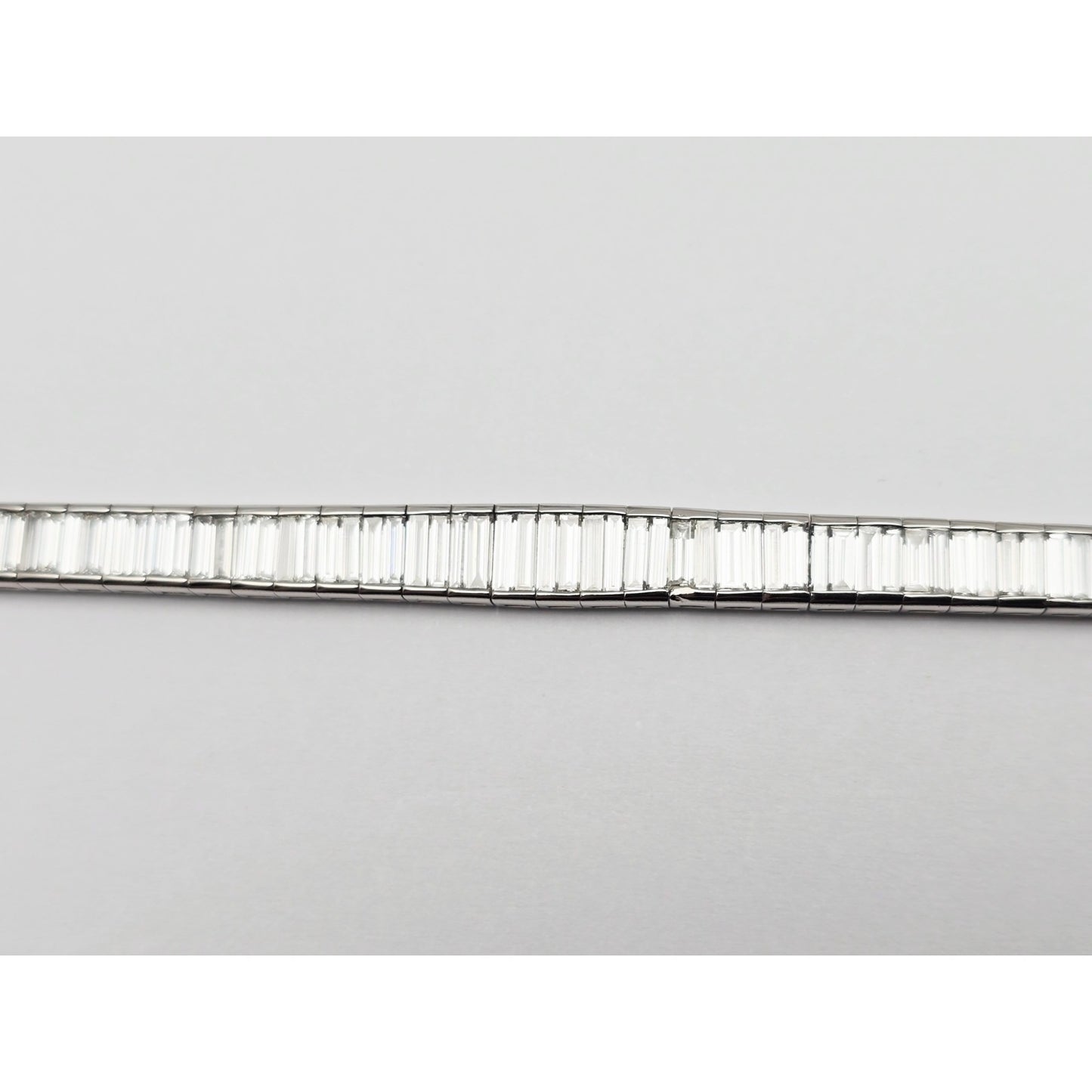 900 Platinum Baguette Cut Diamond Graduated Tennis Link Bracelet