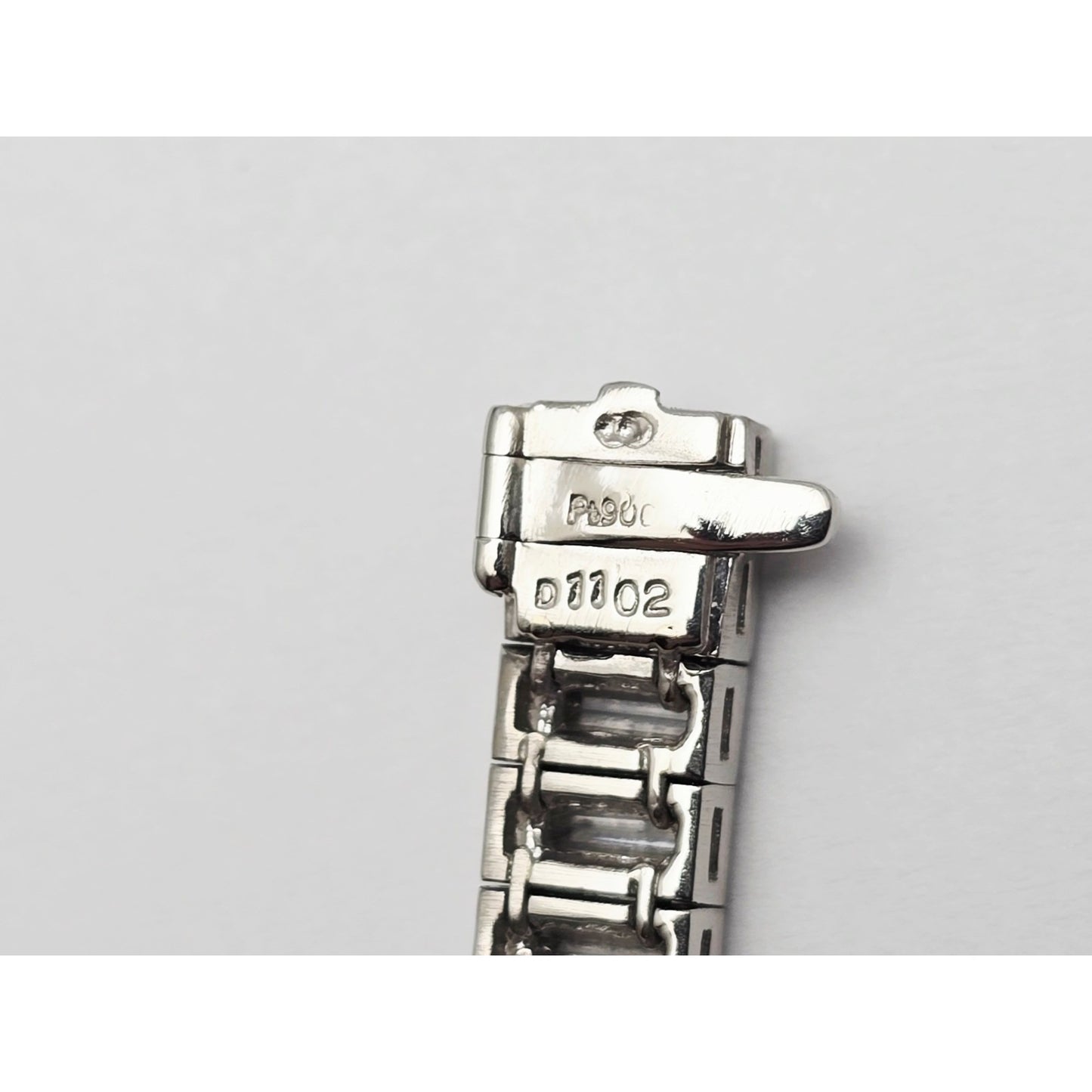 900 Platinum Baguette Cut Diamond Graduated Tennis Link Bracelet