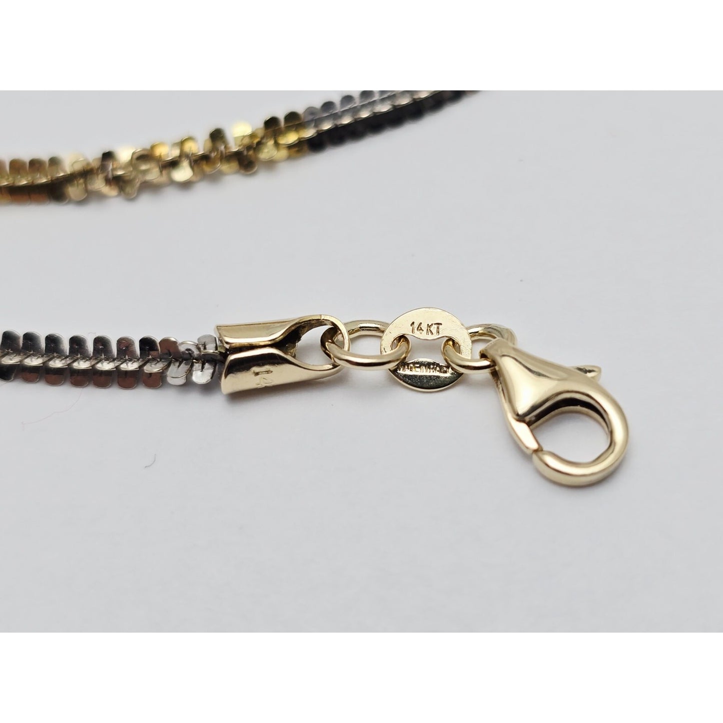 14K Two Tone Gold Twisting Chain Necklace