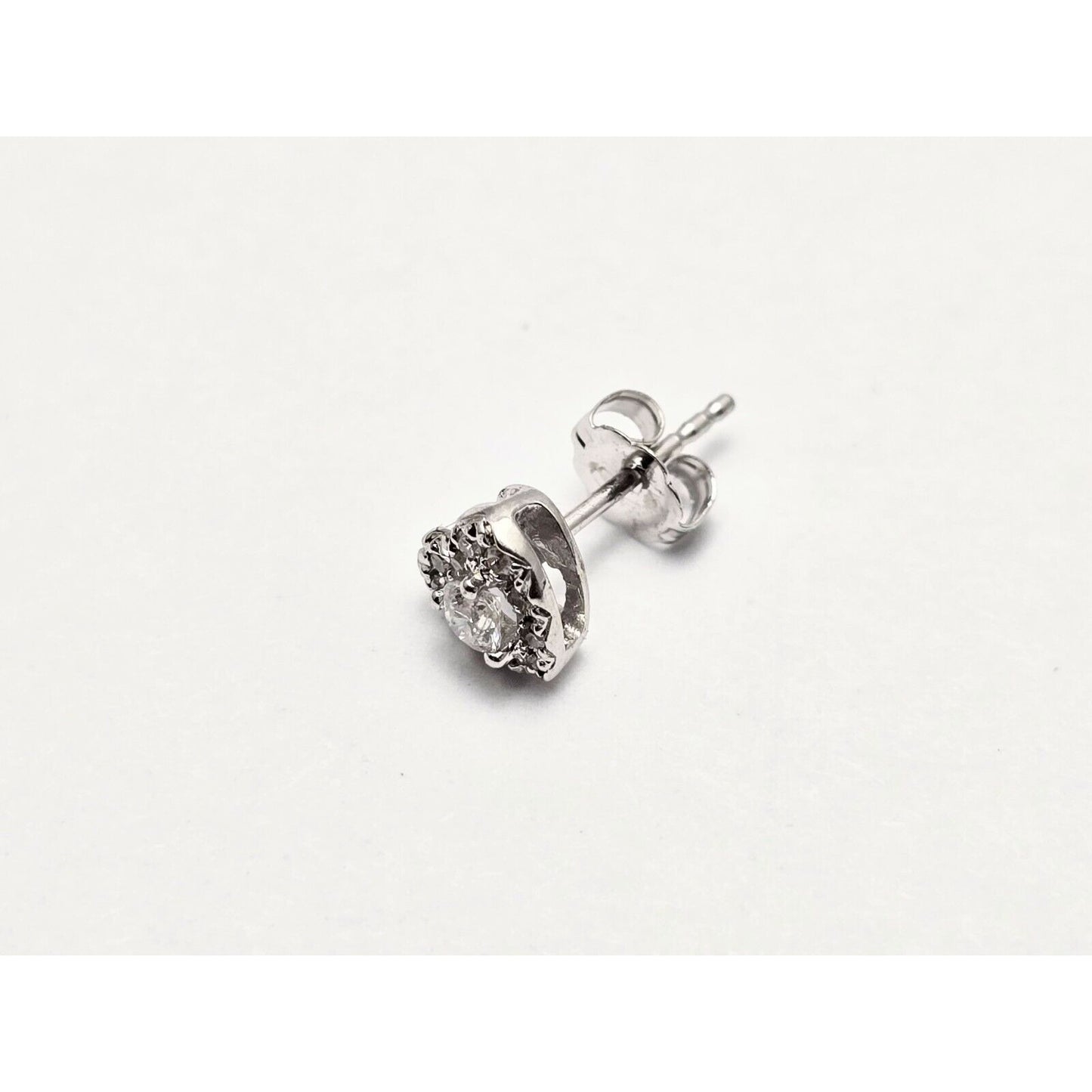 Single 10K White Gold Heart Shaped Round Cut Diamond Stud Earring