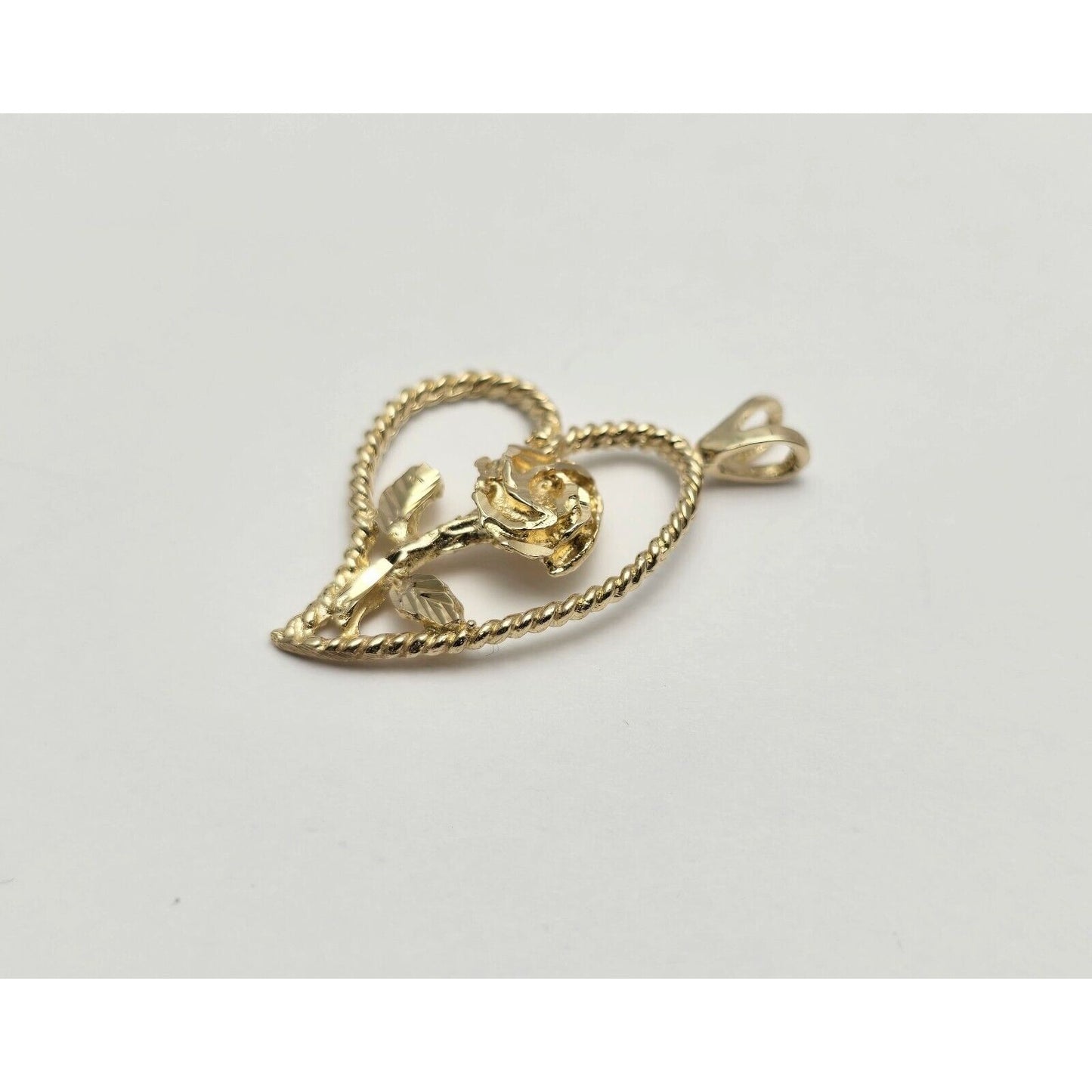 14K Yellow Gold Diamond Cut Flower Rose in Open Heart Charm Pendant