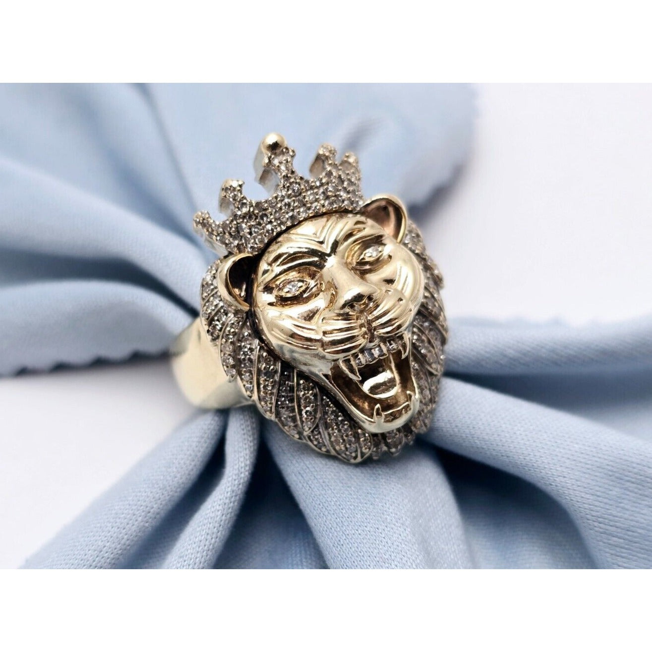10K Yellow Gold Crown Lion Head Diamond Ring