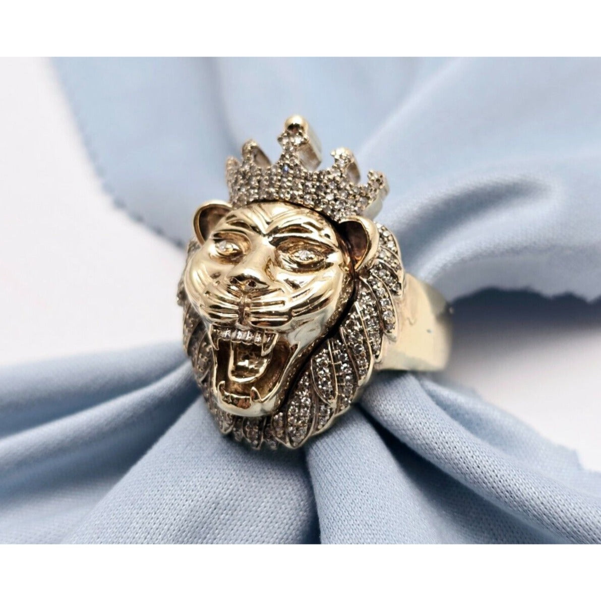 10K Yellow Gold Crown Lion Head Diamond Ring