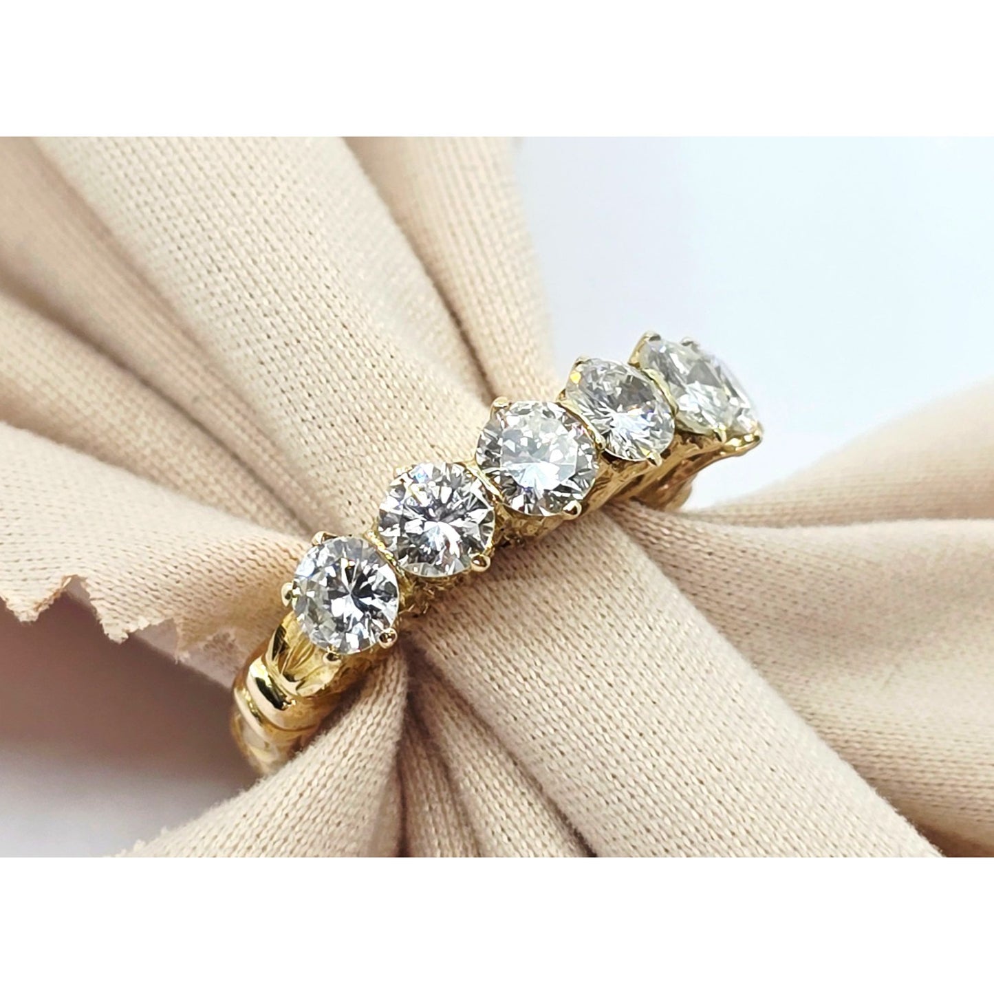 14K Yellow Gold Single Row Diamond Engraved Ring