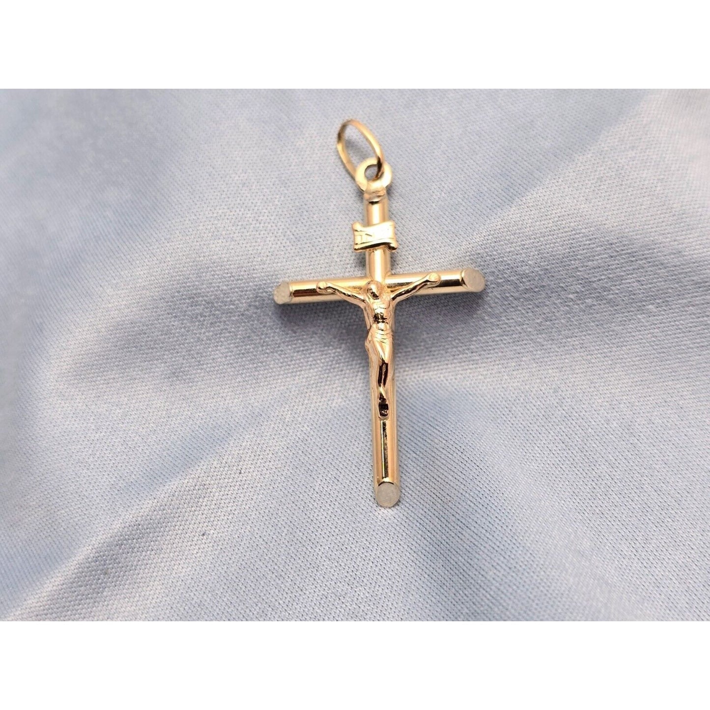 14K Yellow Gold Religious Jesus on Cross Charm Pendant