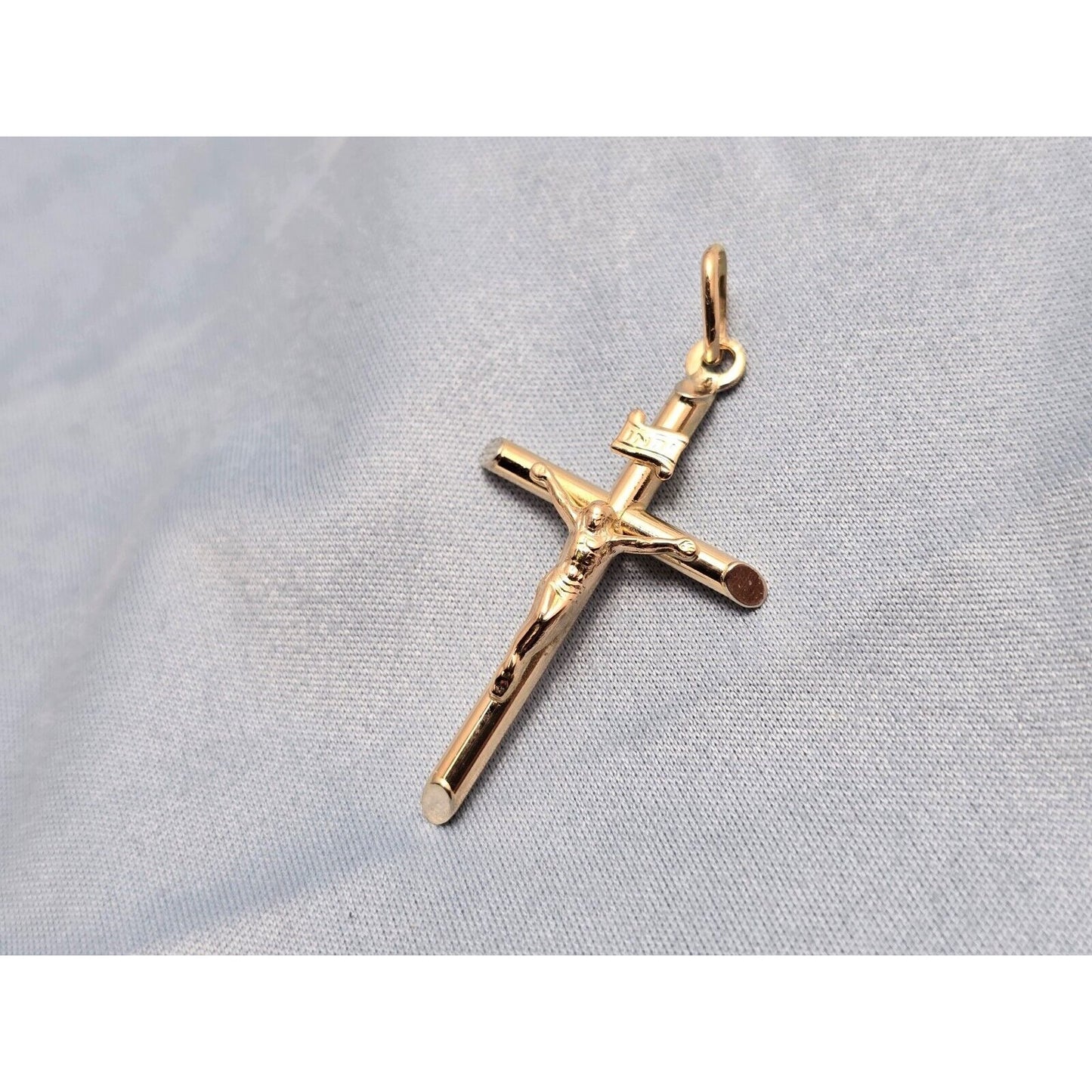 14K Yellow Gold Religious Jesus on Cross Charm Pendant