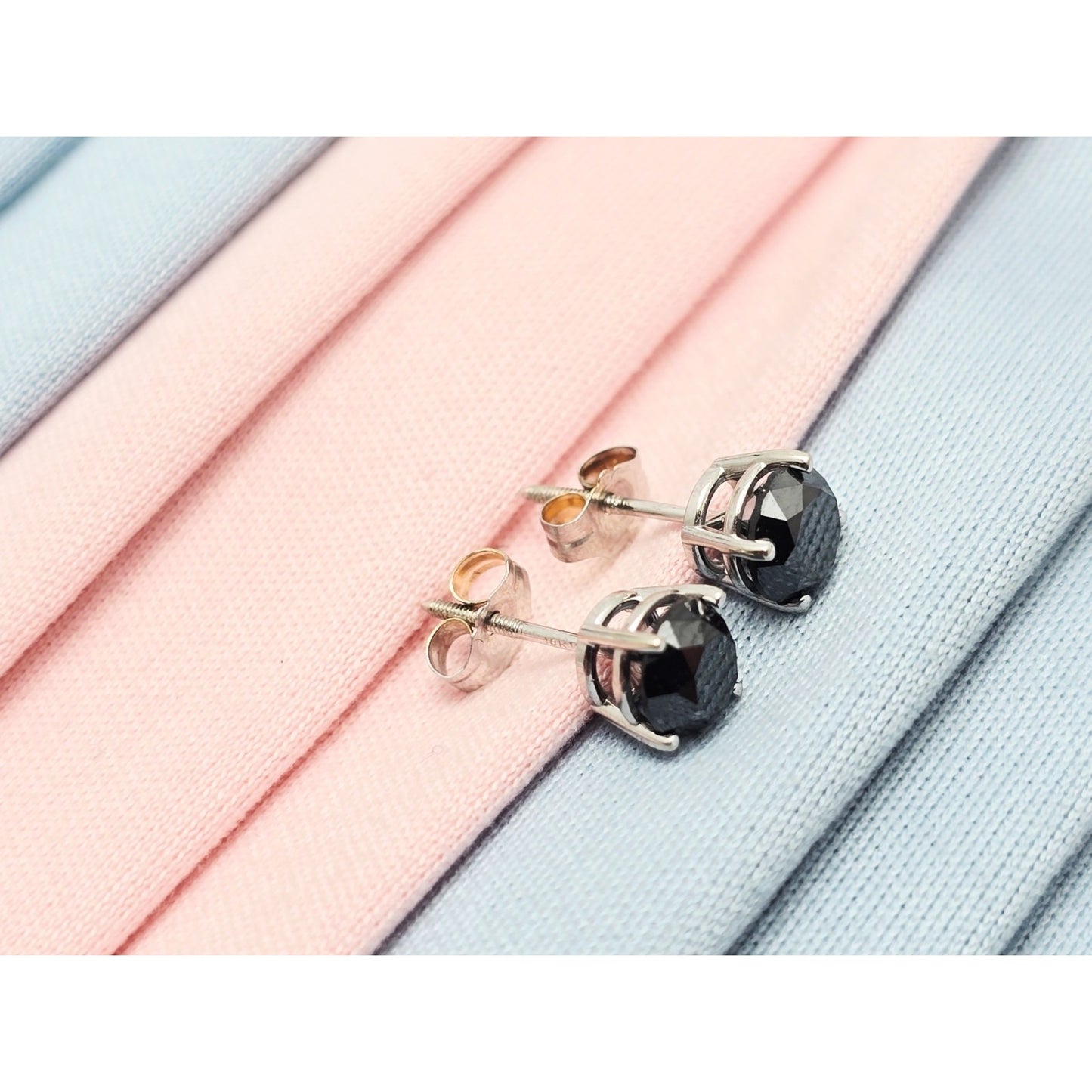 10K White Gold Round Cut Black Diamond Stud Earrings