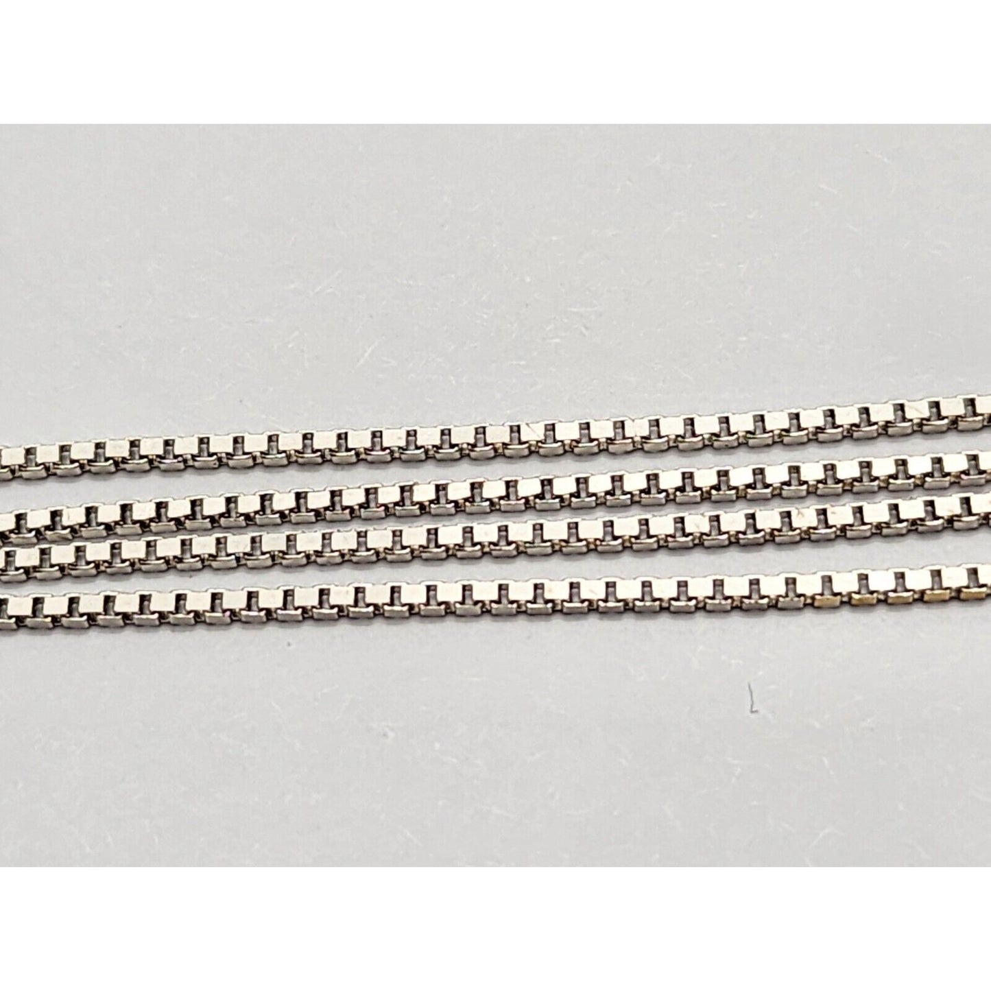 18K White Gold Box Link Chain Necklace