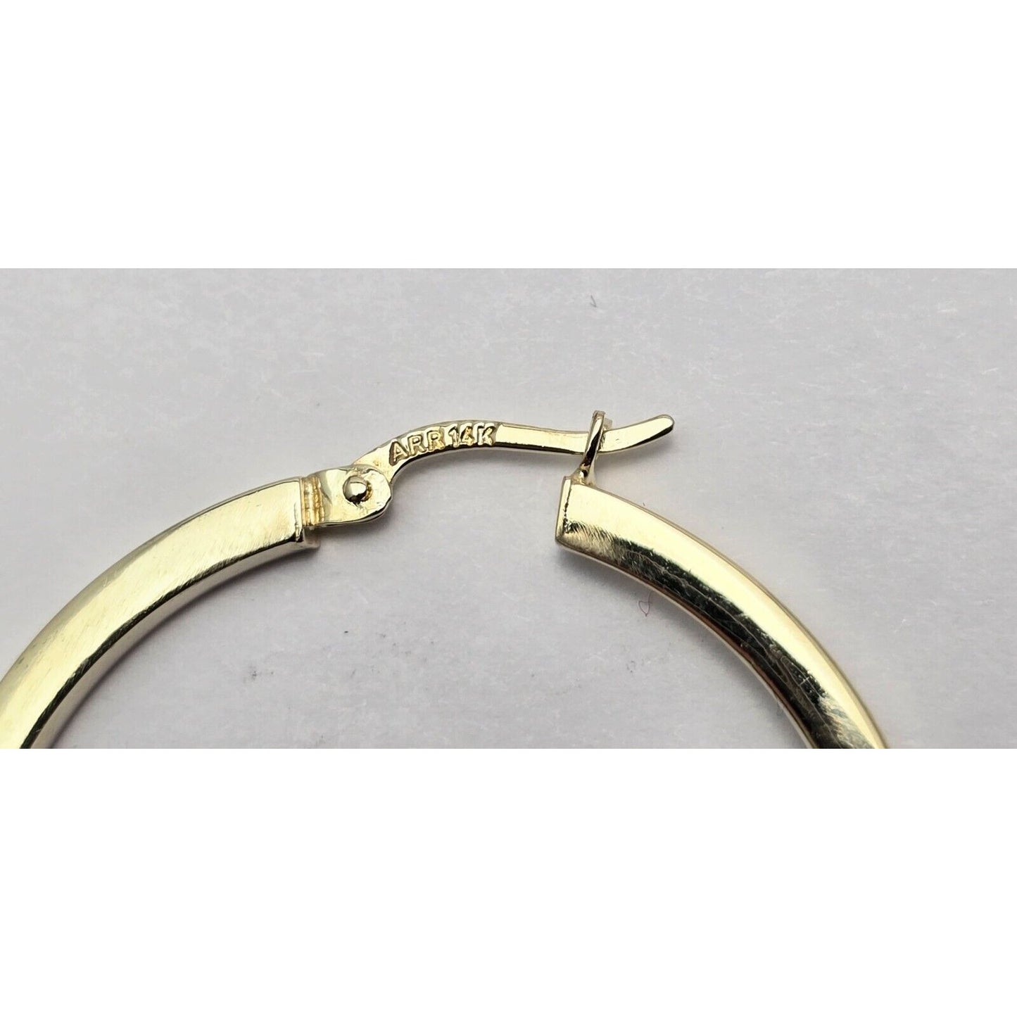 Medium 14K Yellow Gold Boxed Tube Hoop Earrings