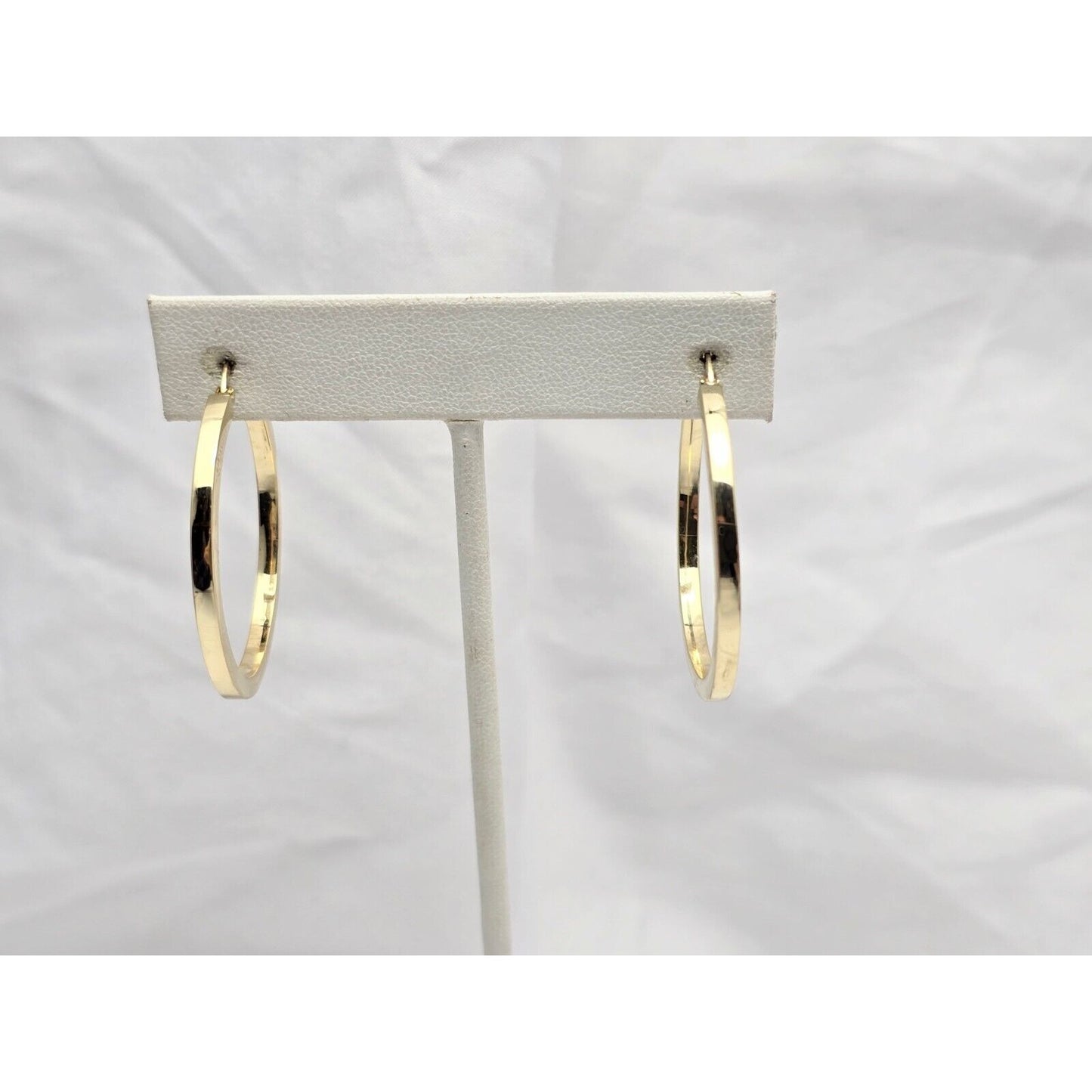 Medium 14K Yellow Gold Boxed Tube Hoop Earrings
