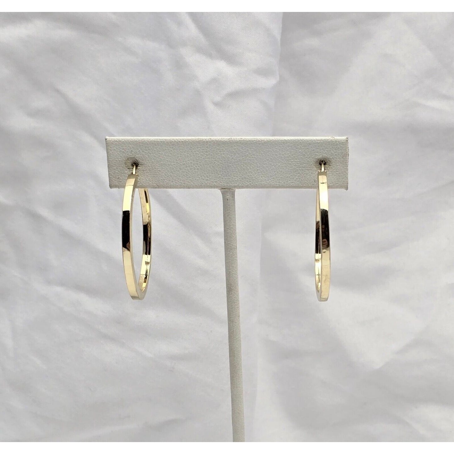 Medium 14K Yellow Gold Boxed Tube Hoop Earrings