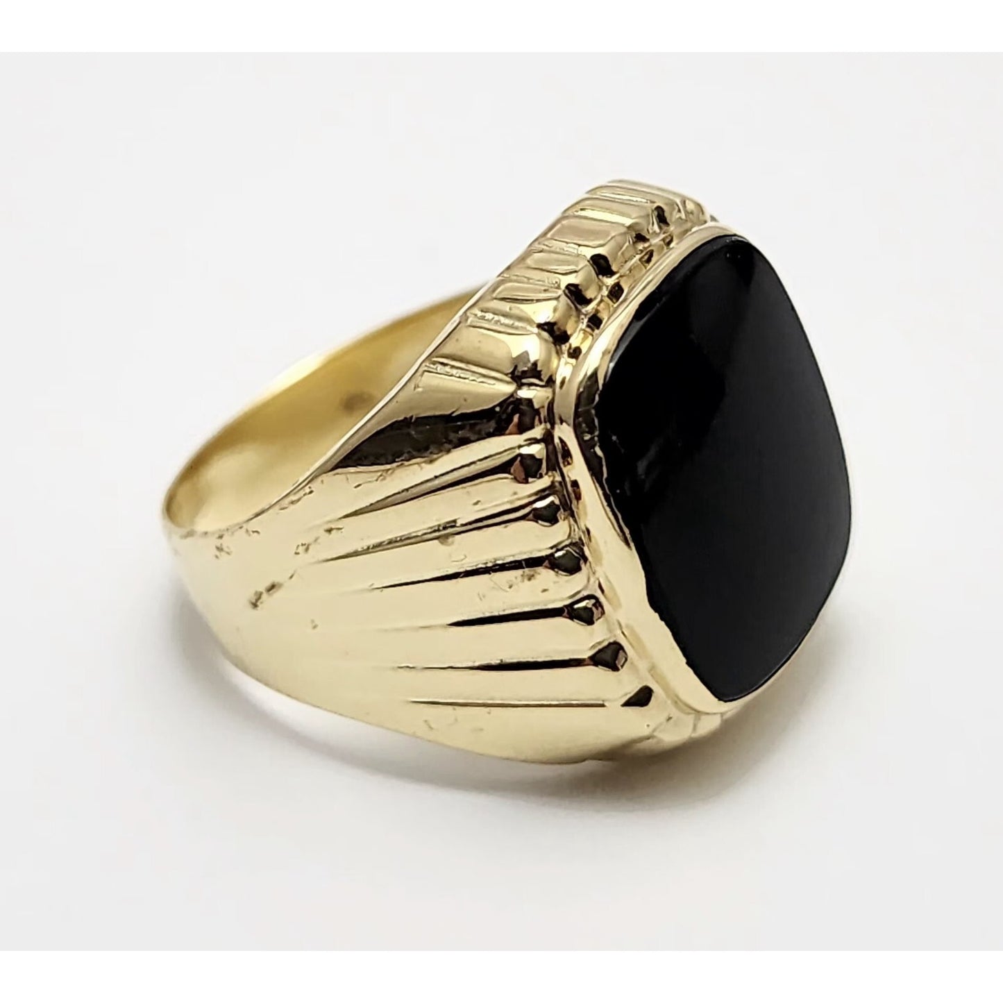 14K Yellow Gold Onyx Gemstone Ring