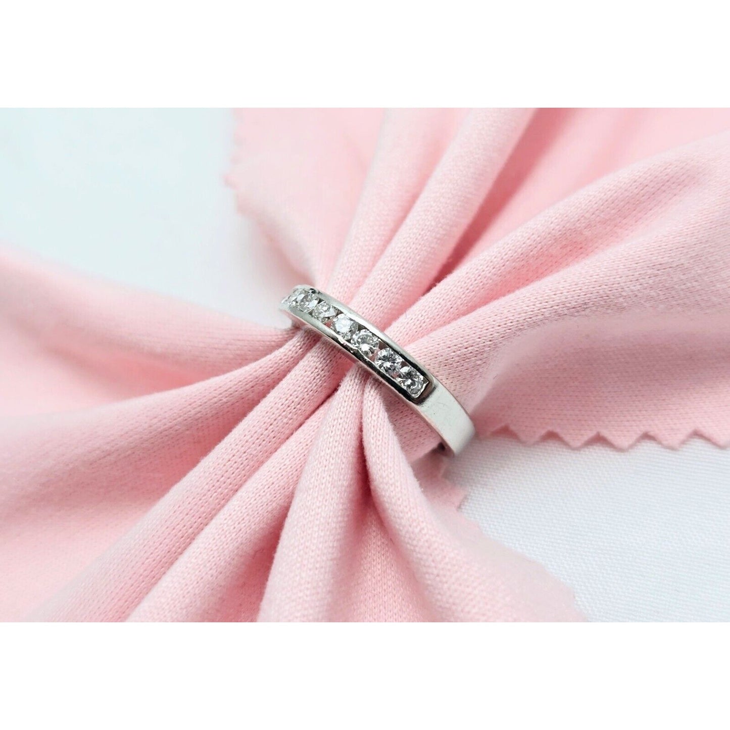 Solid Platinum 950 Round Diamond Engagement Wedding Ring Band