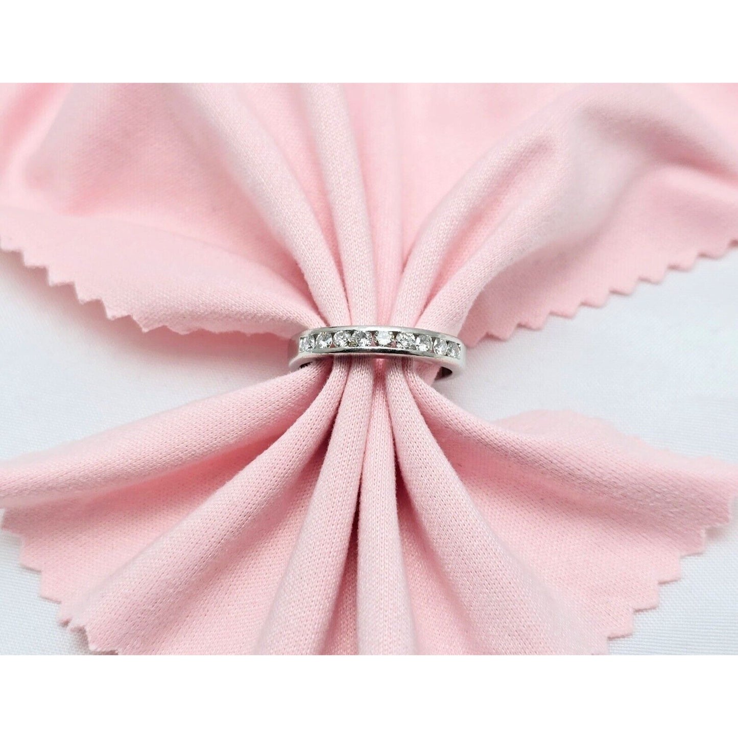 Solid Platinum 950 Round Diamond Engagement Wedding Ring Band