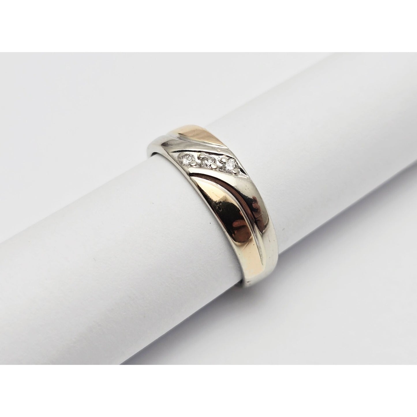 14K Two Tone Gold Wavy 3 Stone Diamond Wedding Band Ring