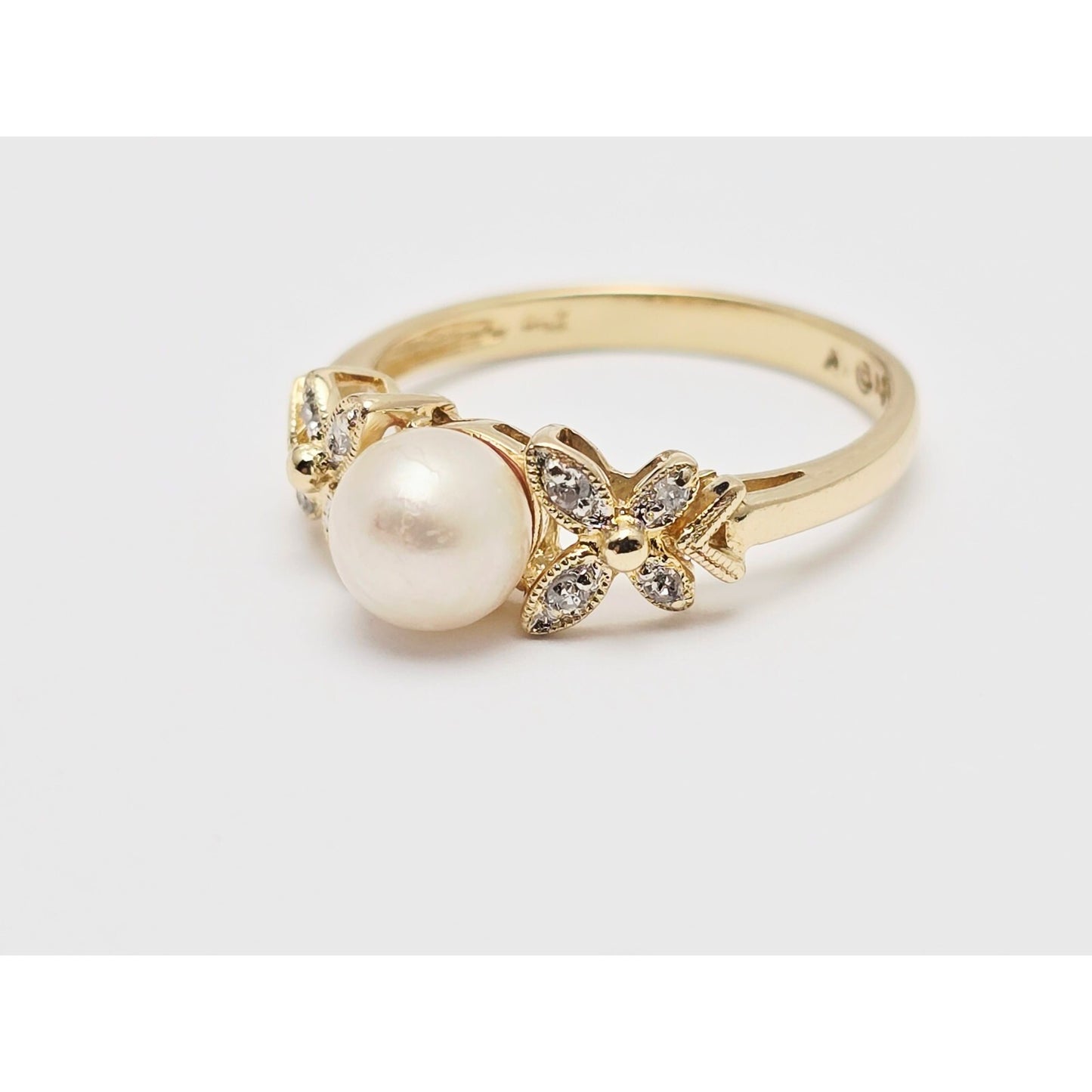 14K Yellow Gold Pearl & Diamond Butterfly Ring