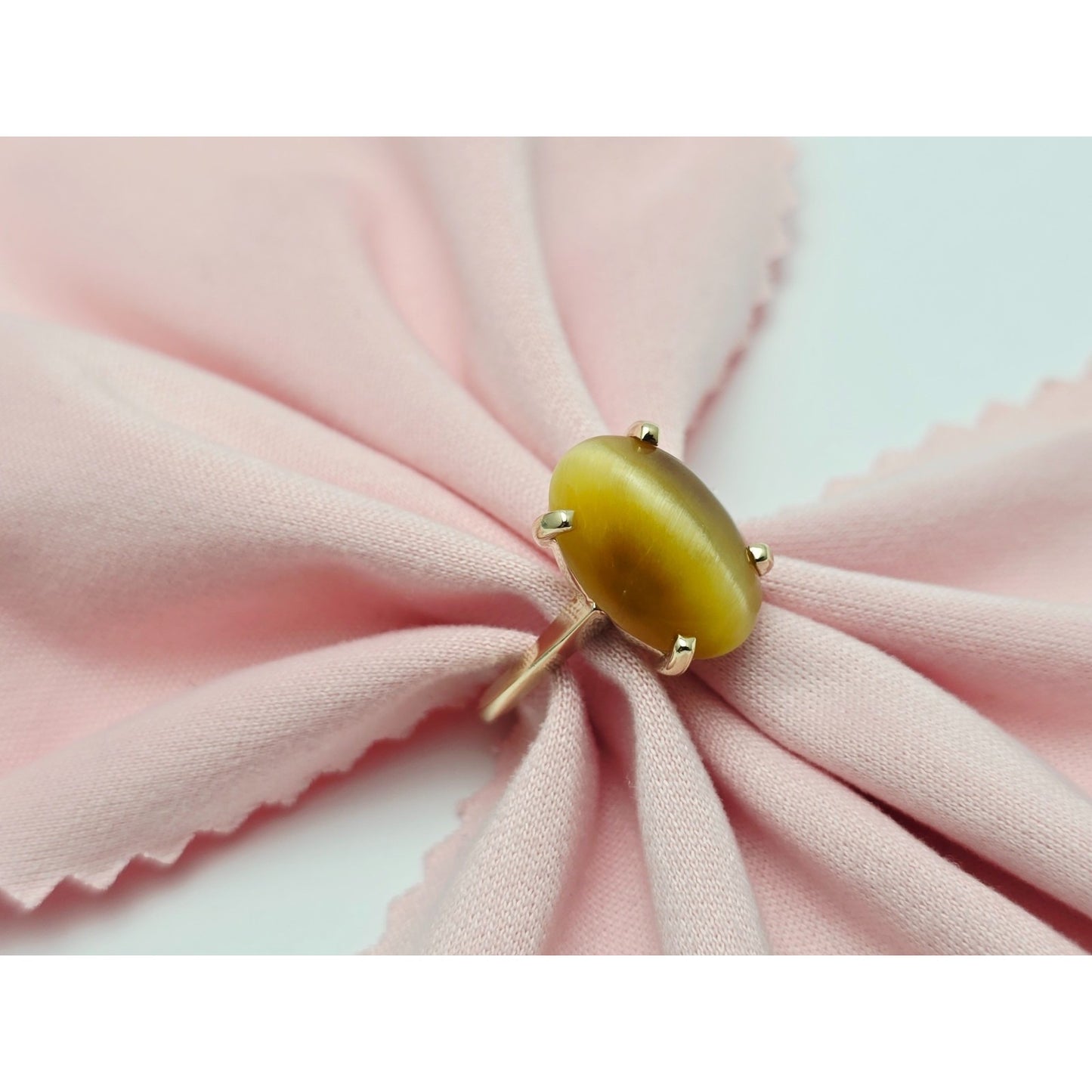 14K Yellow Gold Cabochon Chrysoberyl Ring