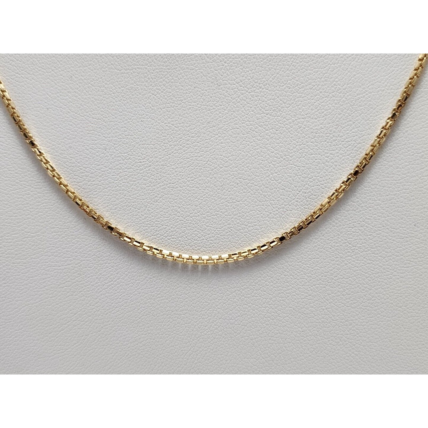 18K Yellow Gold Diamond Cut Box Link Chain Necklace