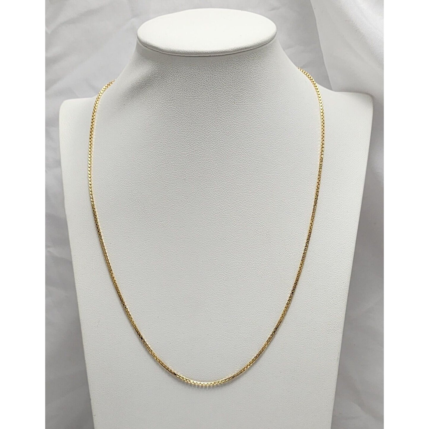 18K Yellow Gold Diamond Cut Box Link Chain Necklace