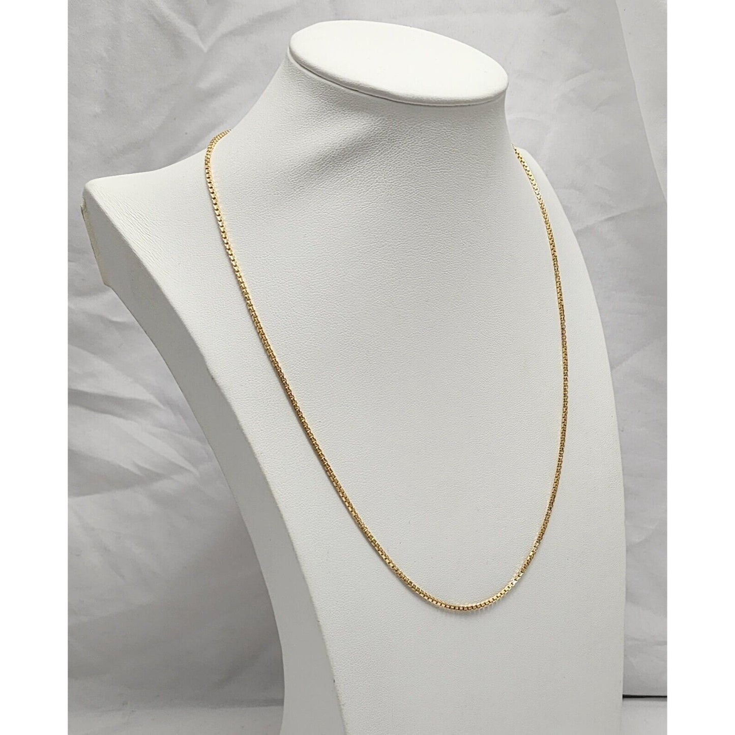 18K Yellow Gold Diamond Cut Box Link Chain Necklace