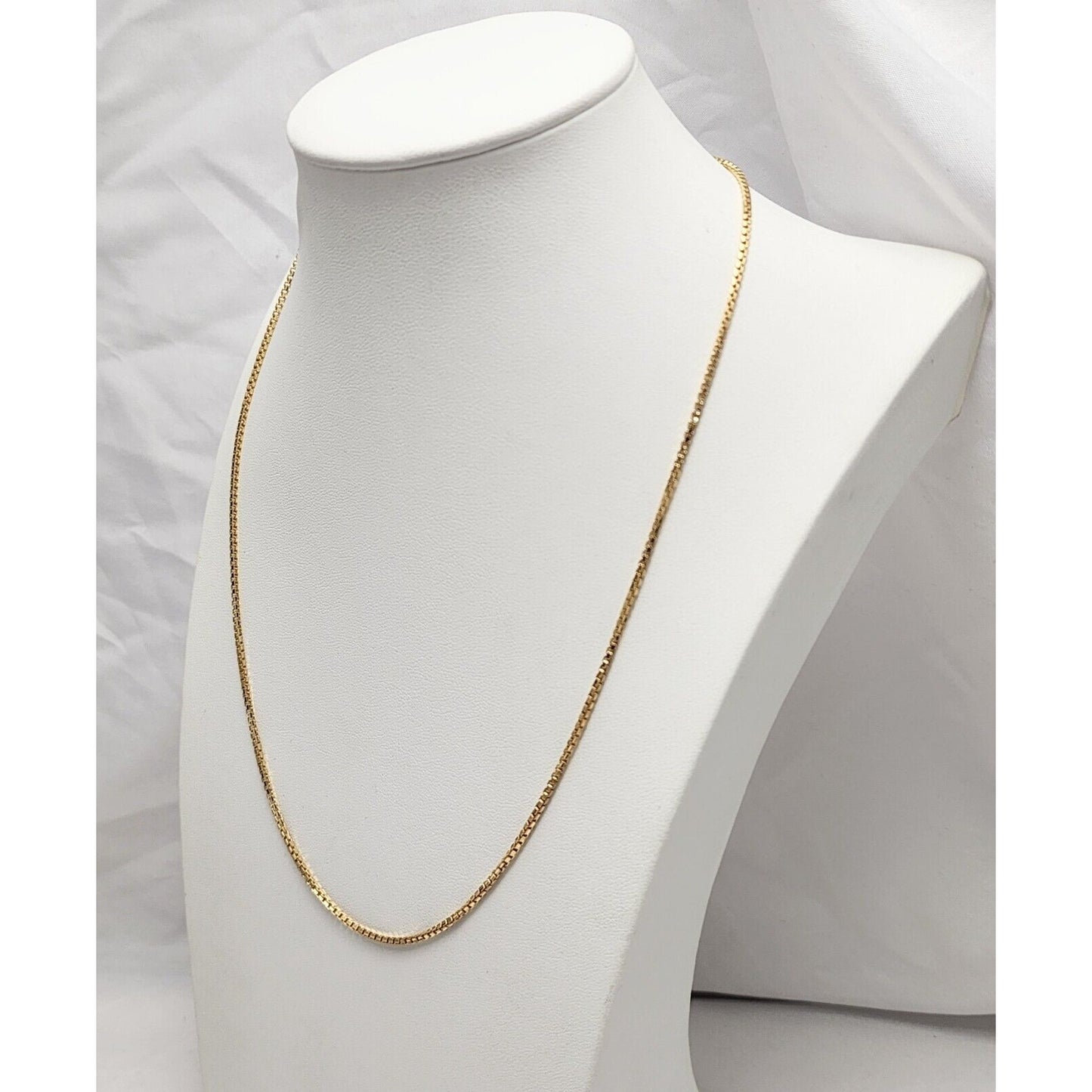18K Yellow Gold Diamond Cut Box Link Chain Necklace