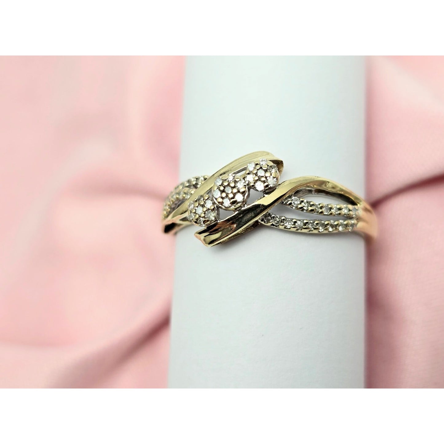 10K Yellow Gold Spiral Flower Diamond Ring