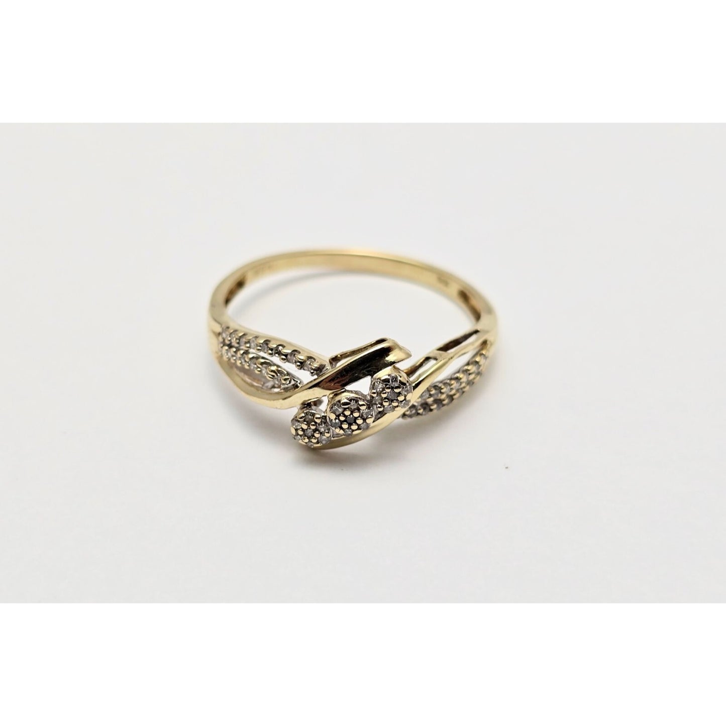 10K Yellow Gold Spiral Flower Diamond Ring