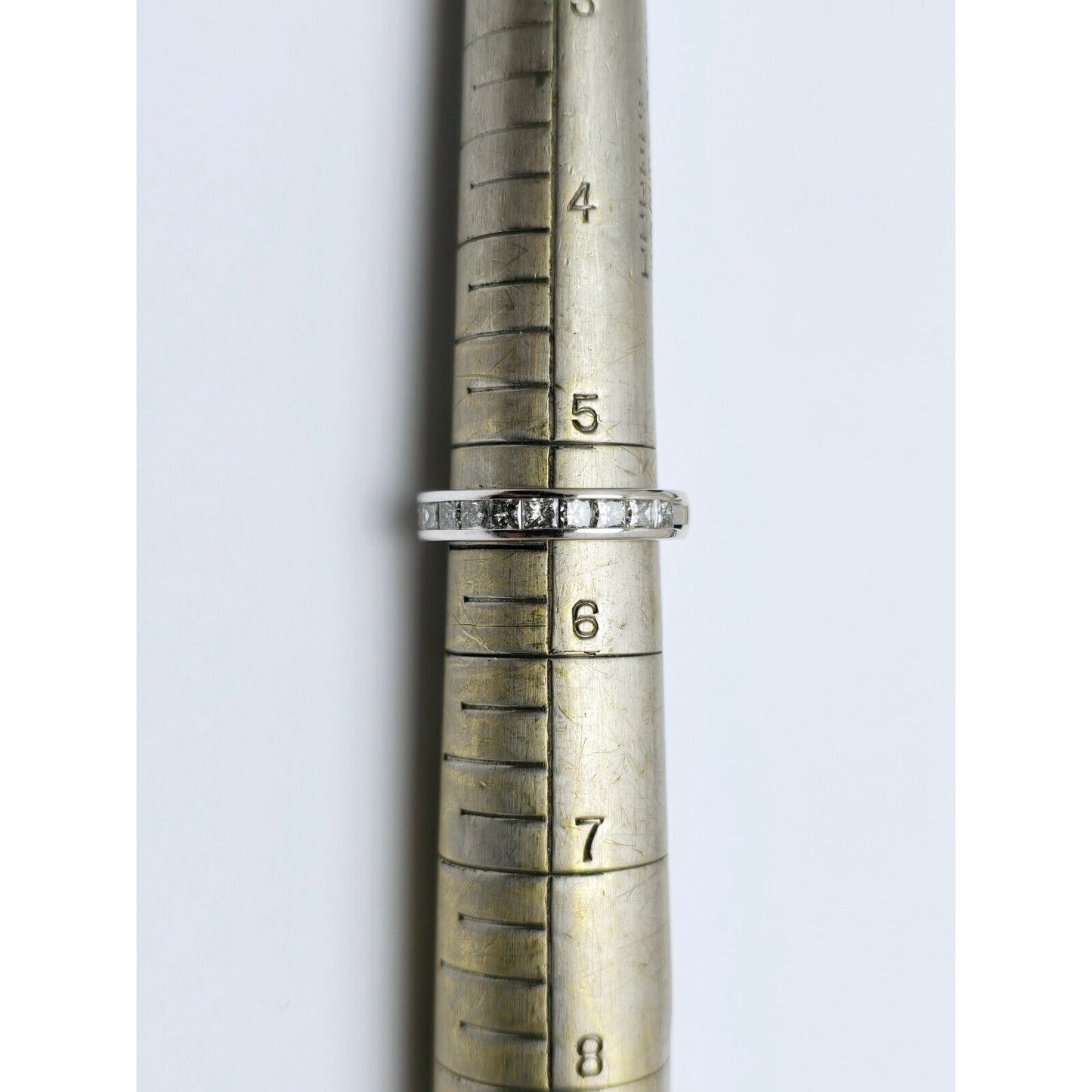 10K White Gold Princess Cut Invisible Setting Diamond Wedding Band Ring