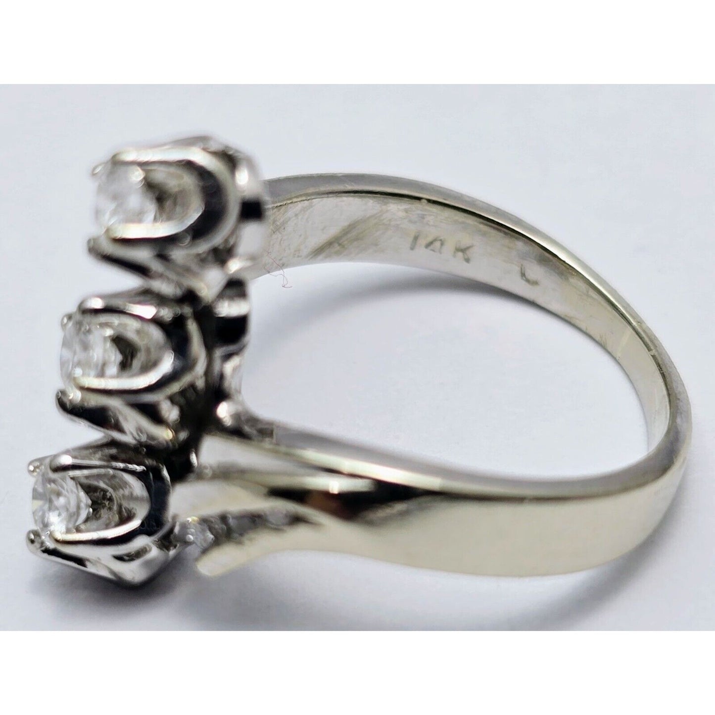 14K White Gold Round Diamond Cocktail Ring