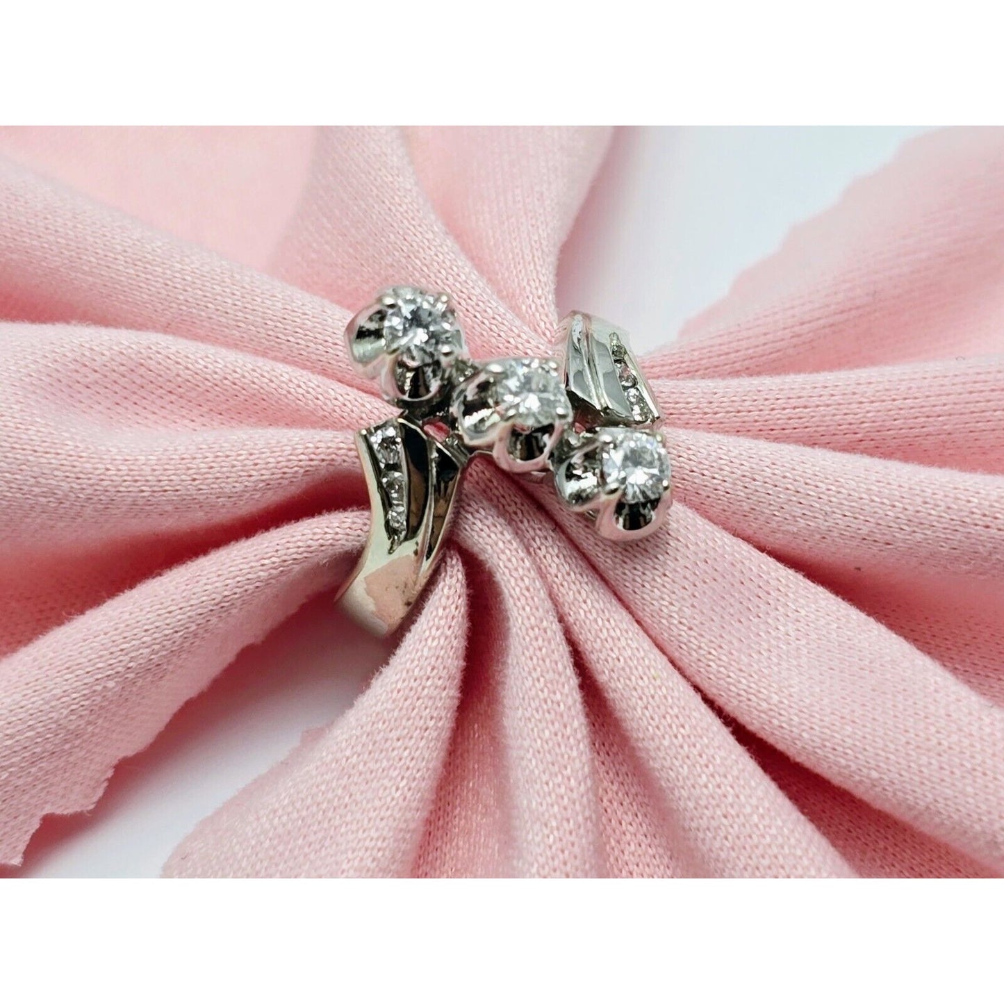 14K White Gold Round Diamond Cocktail Ring