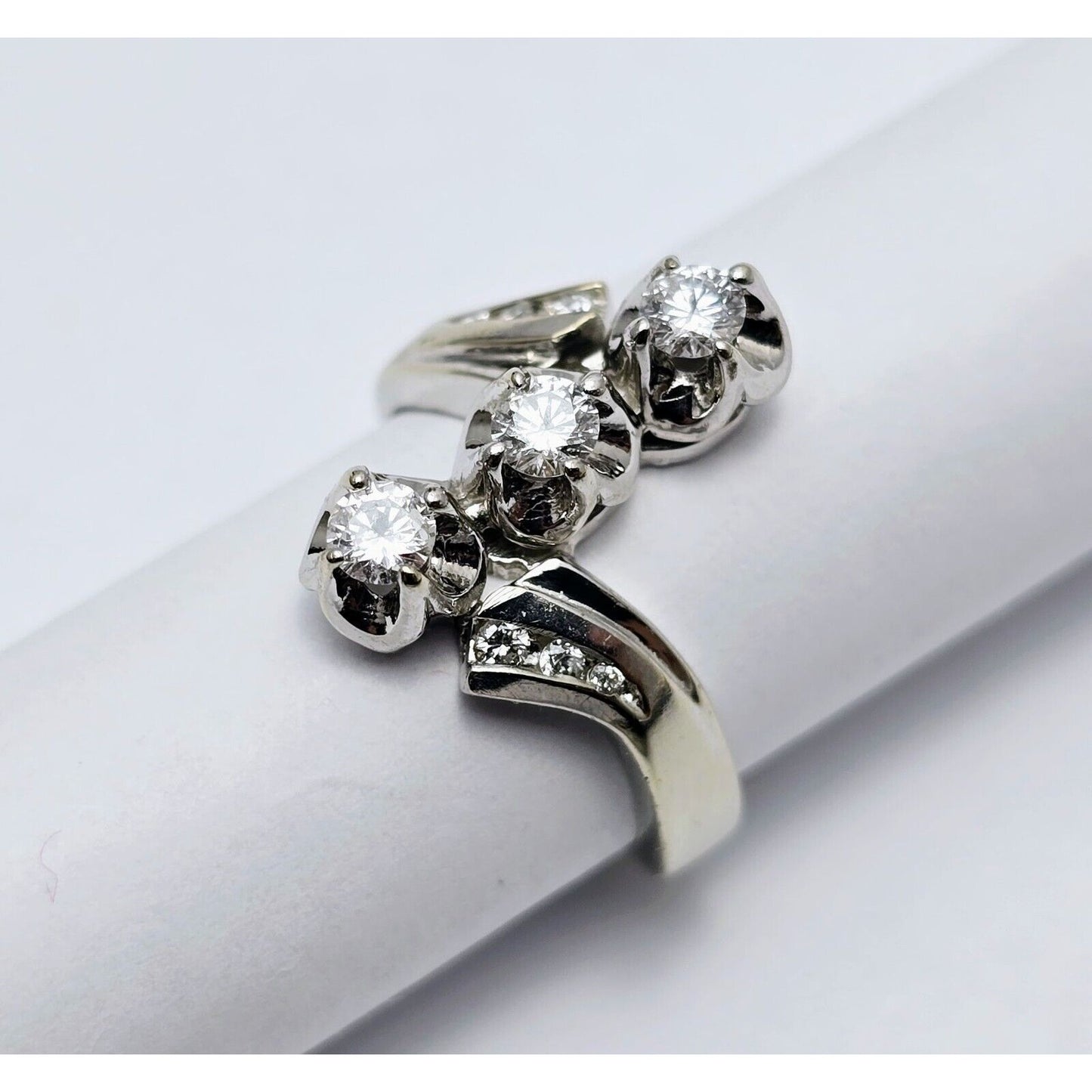 14K White Gold Round Diamond Cocktail Ring