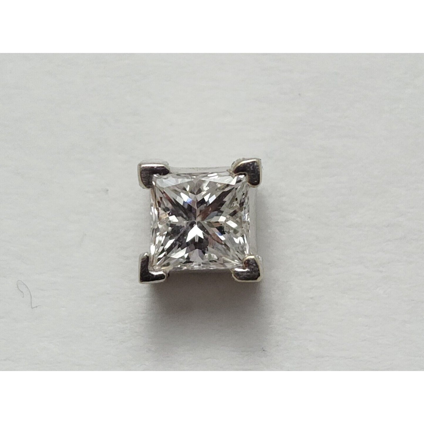 Single 14K White Gold Square Princess Cut Diamond Screw Back Stud Earring