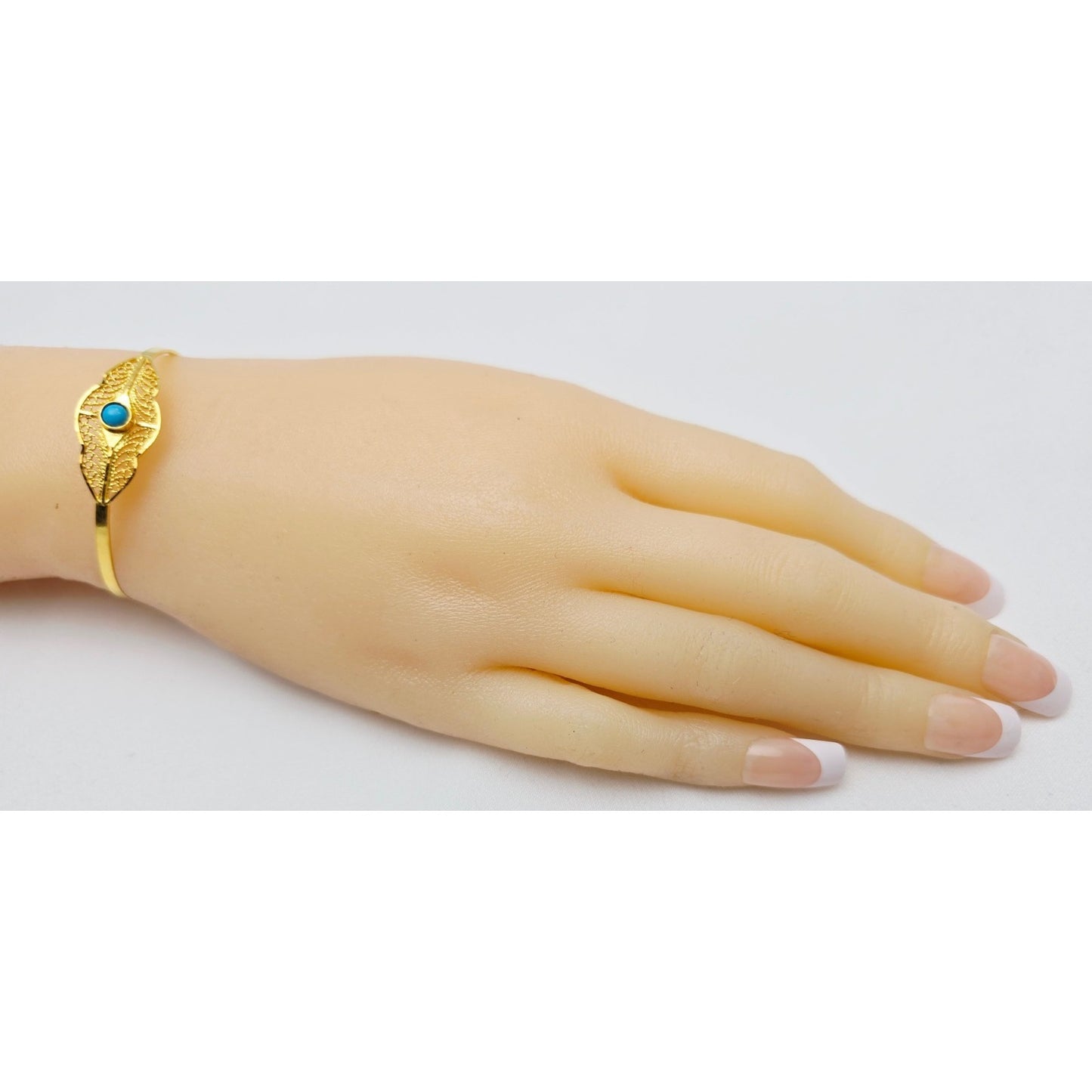 21K Yellow Gold Resizable Filigree Turquoise Bangle Bracelet