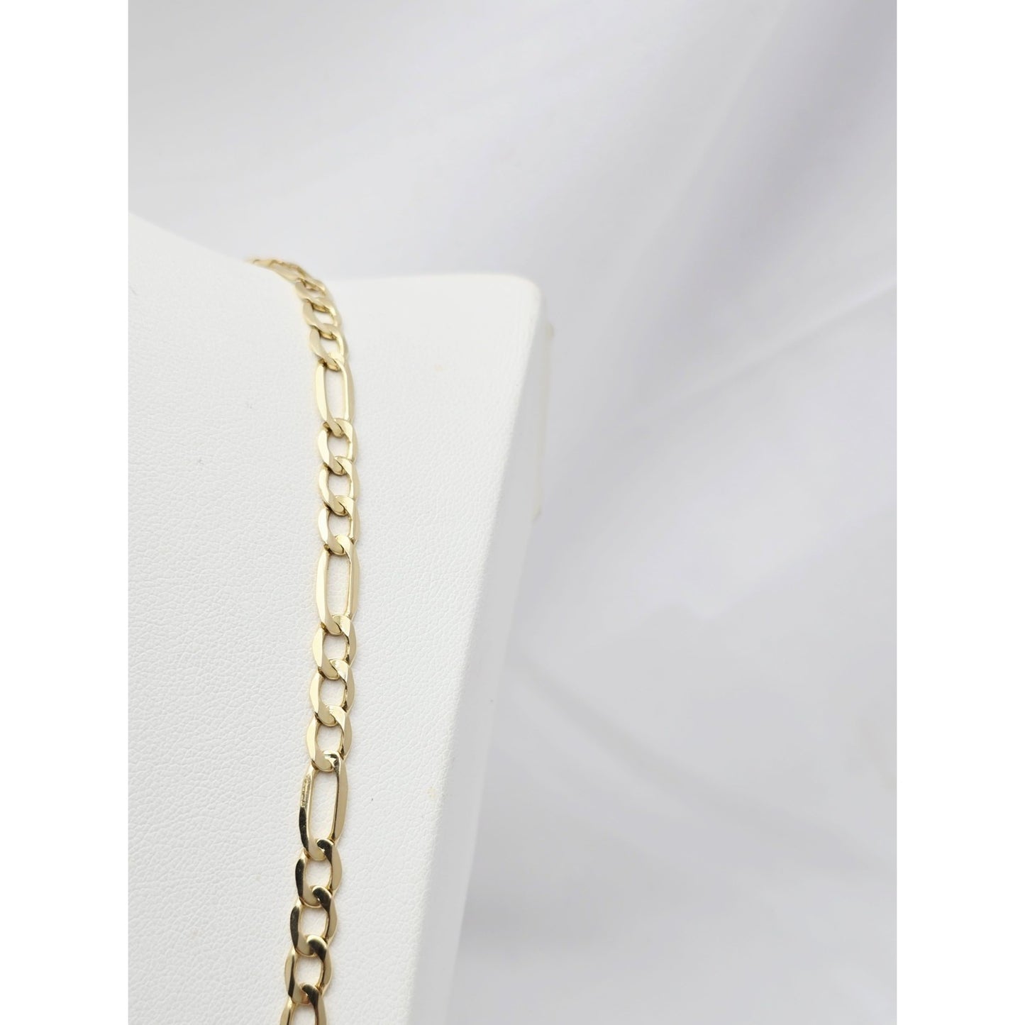14K Yellow Gold Figaro Link Chain Necklace