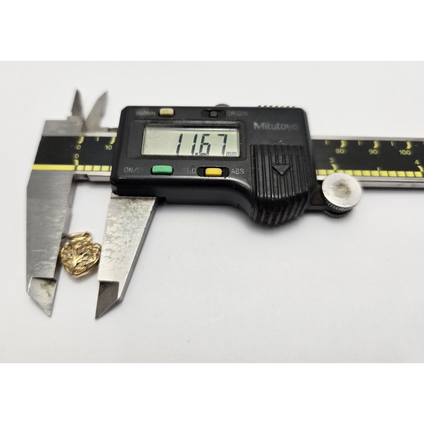 14K Yellow Gold Diamond Cut Heart Charm Pendant