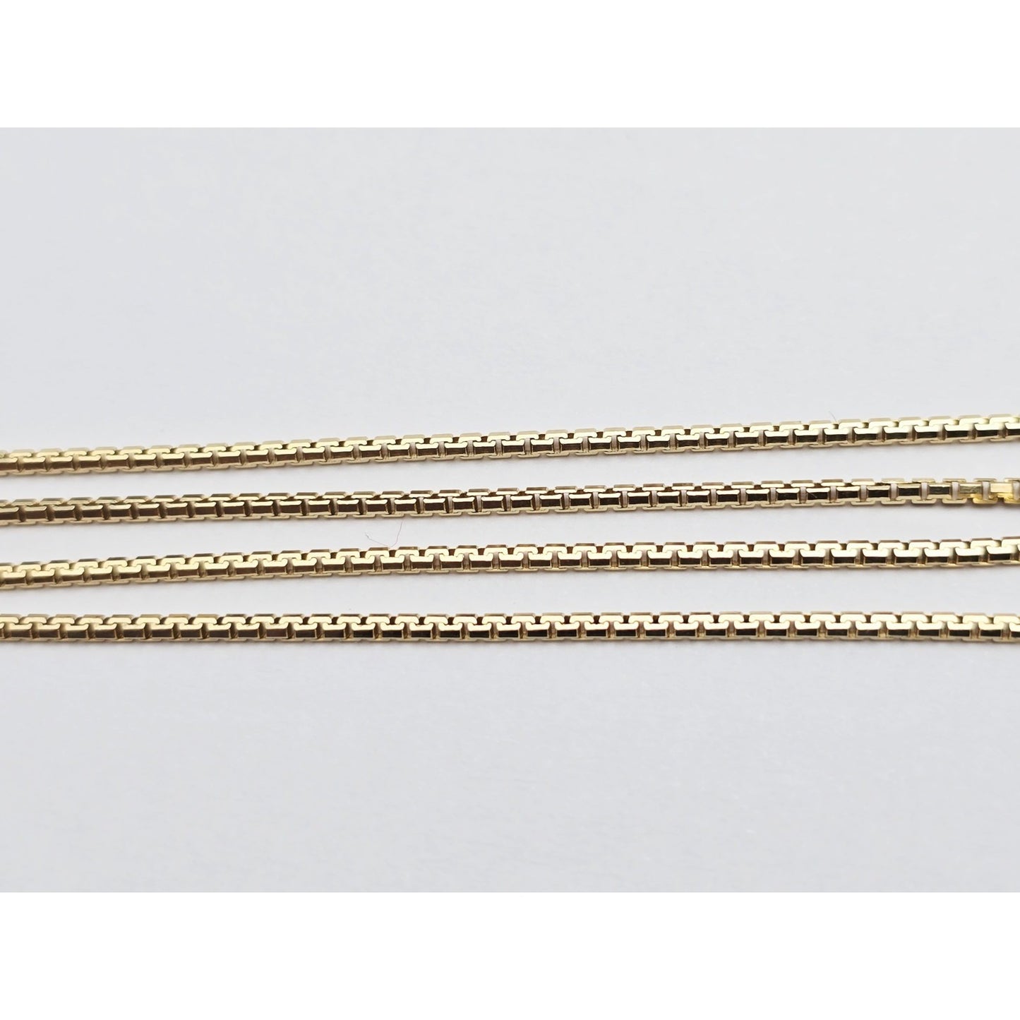 14K Yellow Gold Rounded Box Link Chain Necklace