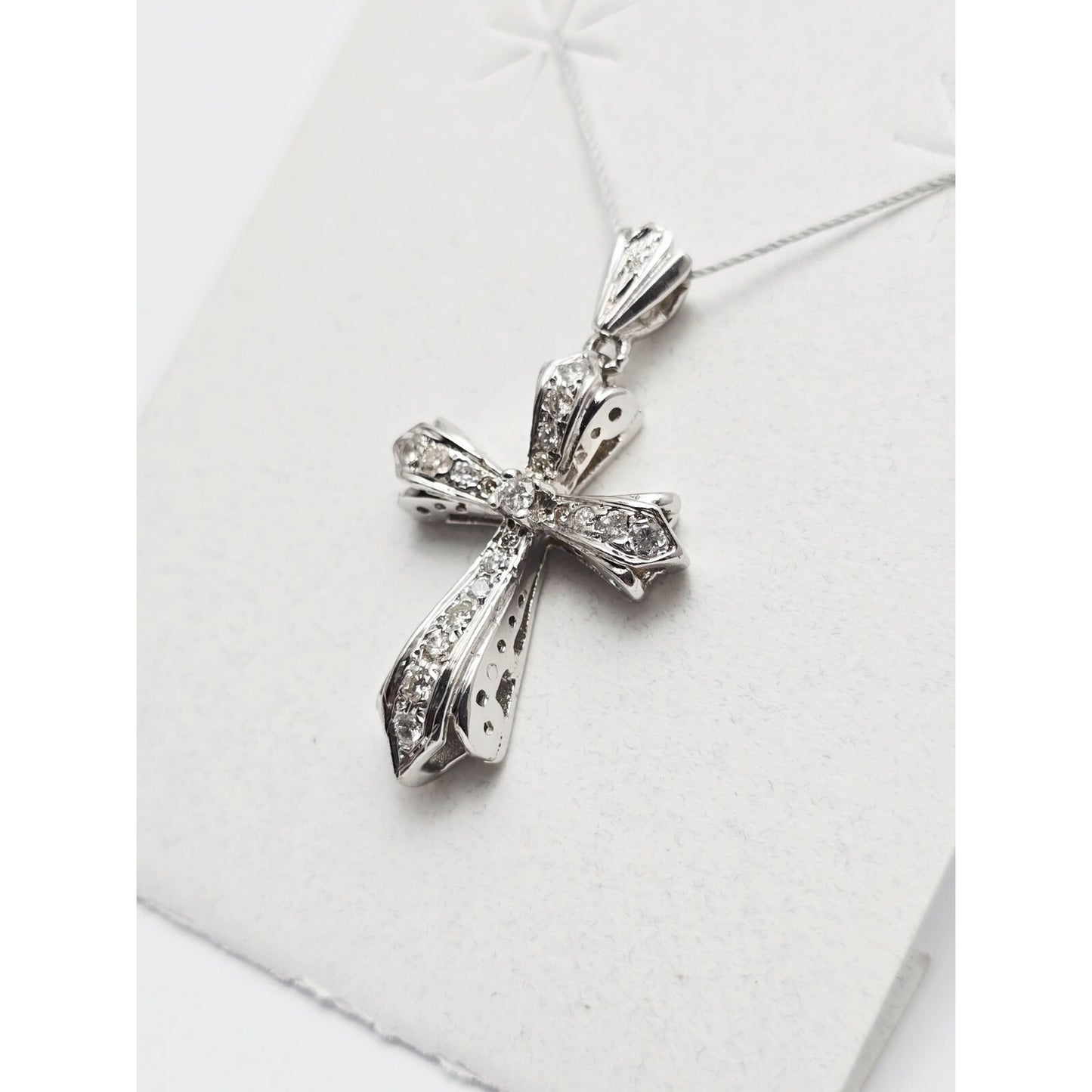 14K White Gold White Diamond Cross Pendant Charm