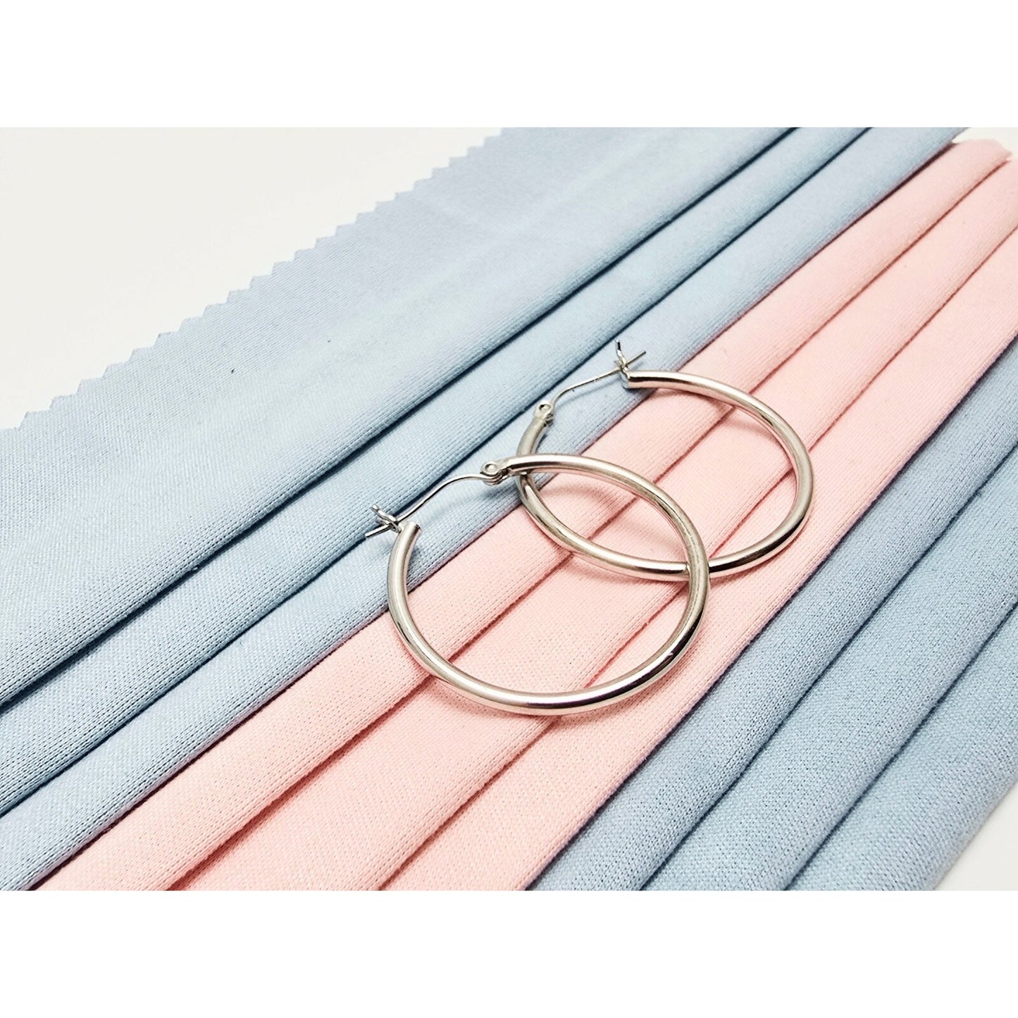 Medium Sized 14K White Gold Hinged Hoop Earrings