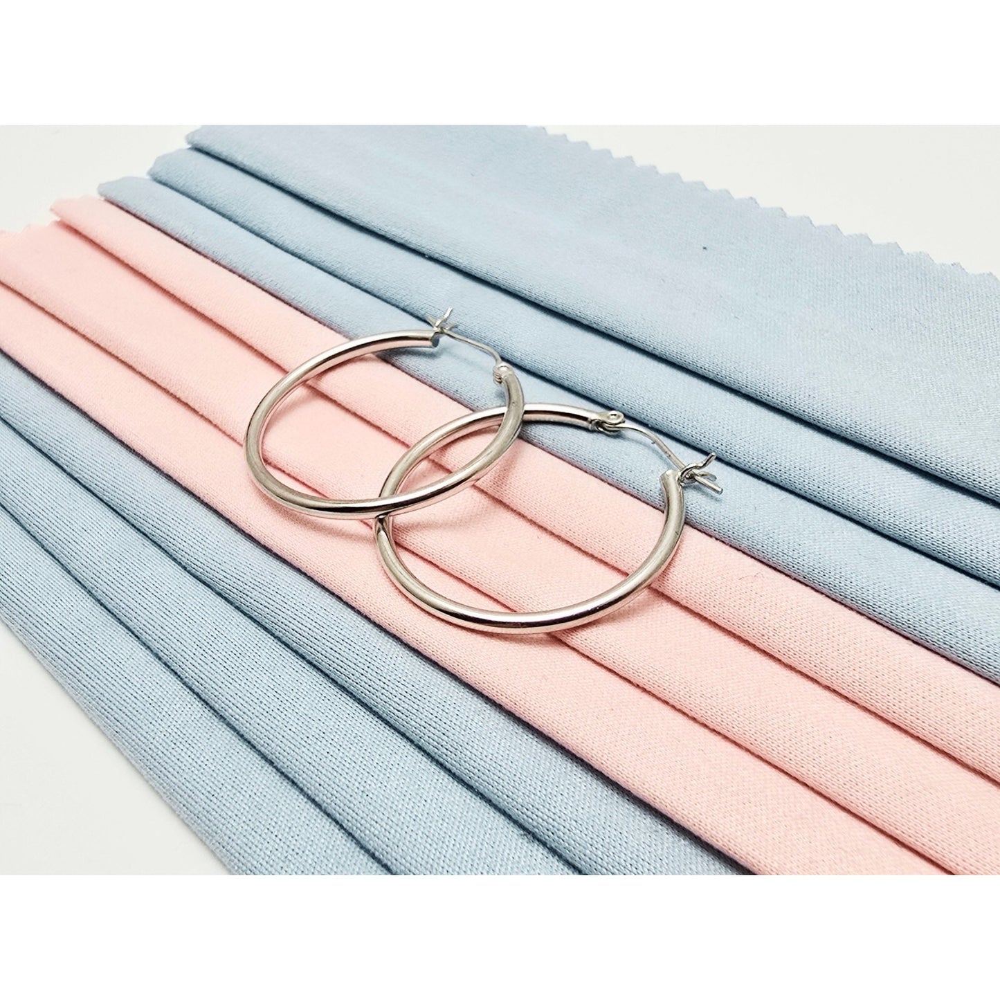 Medium Sized 14K White Gold Hinged Hoop Earrings