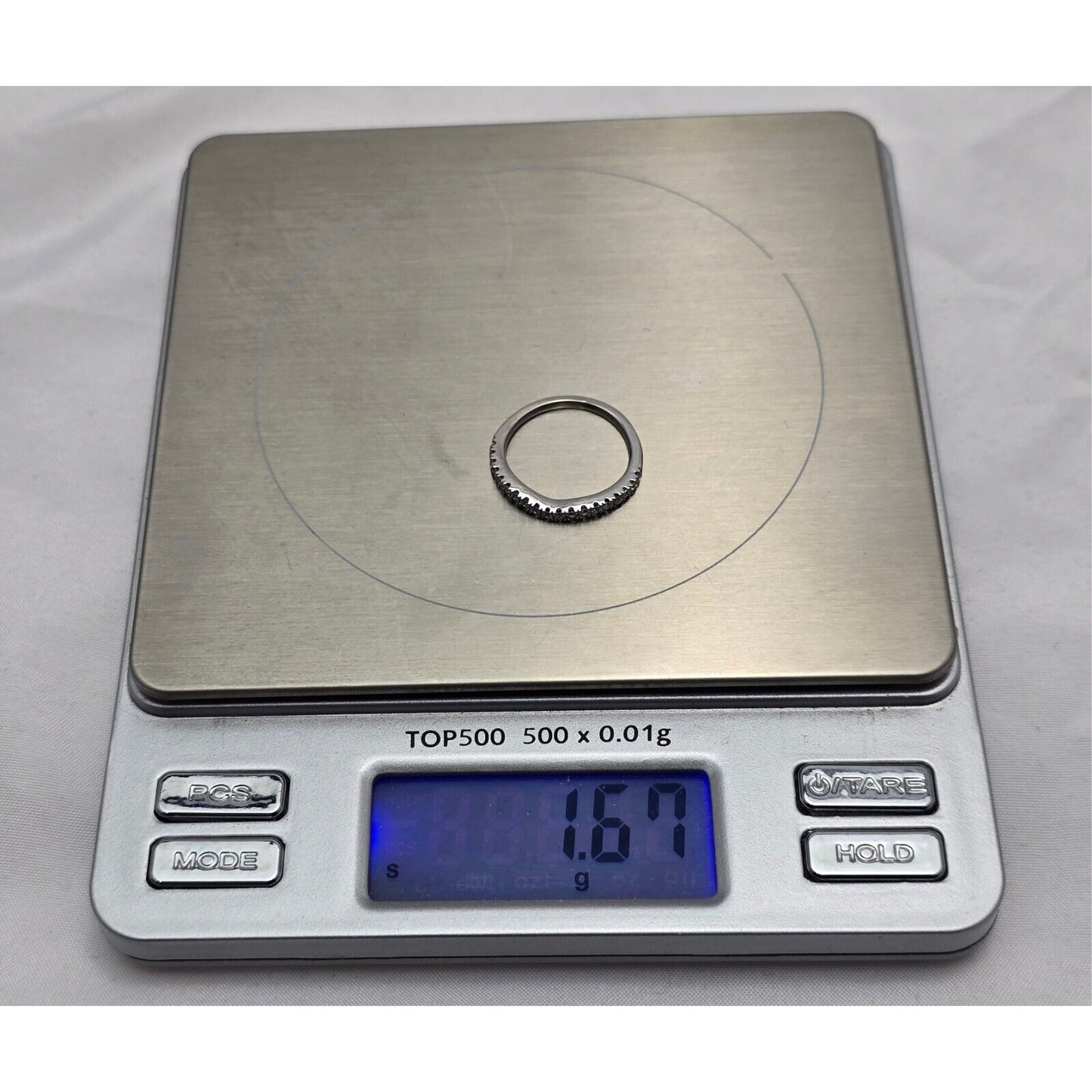 10K White Gold Single Row Diamond Curved Wedding Band Ring