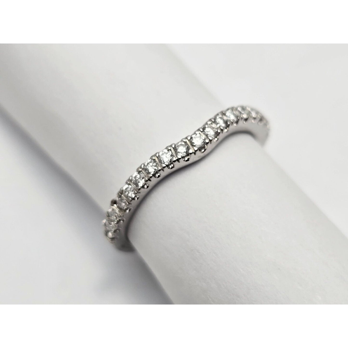 10K White Gold Single Row Diamond Curved Wedding Band Ring